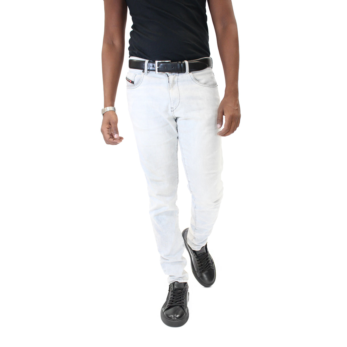 SNEAKERS IN PELLE NERA CON ZIP