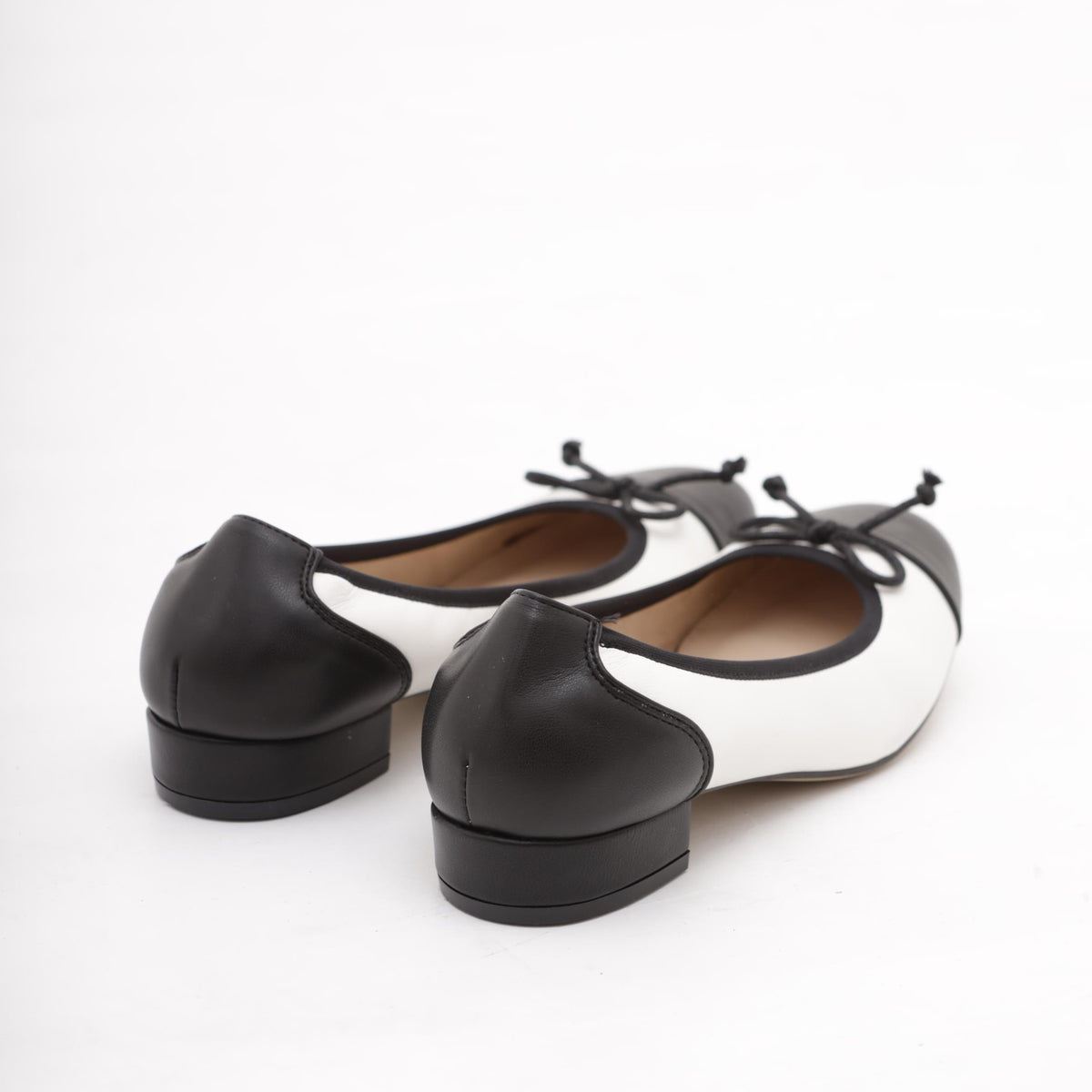 DECOLLETE' BALLERINA BICOLORE BIANCO