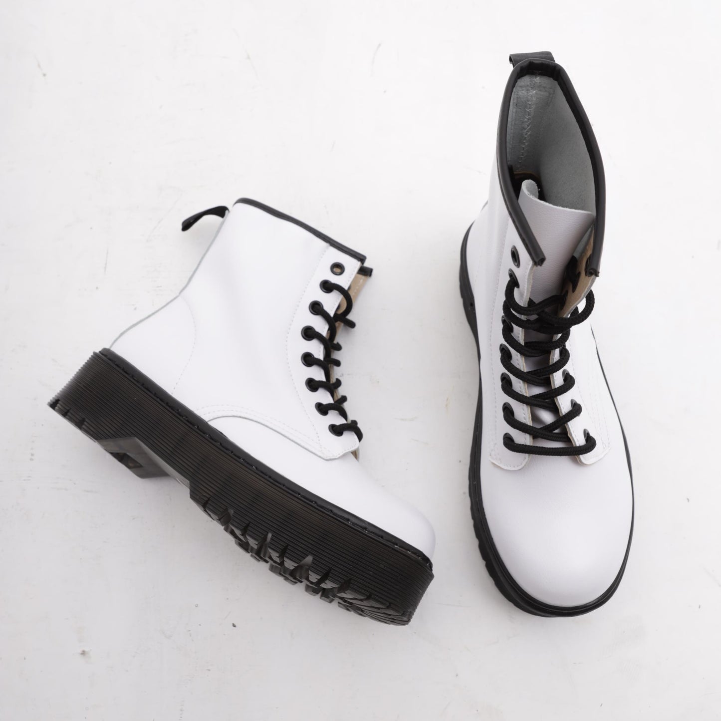 ANFIBIO 8 BUCHI PLATFORM BIANCO MT89PUBI CHOCOLA