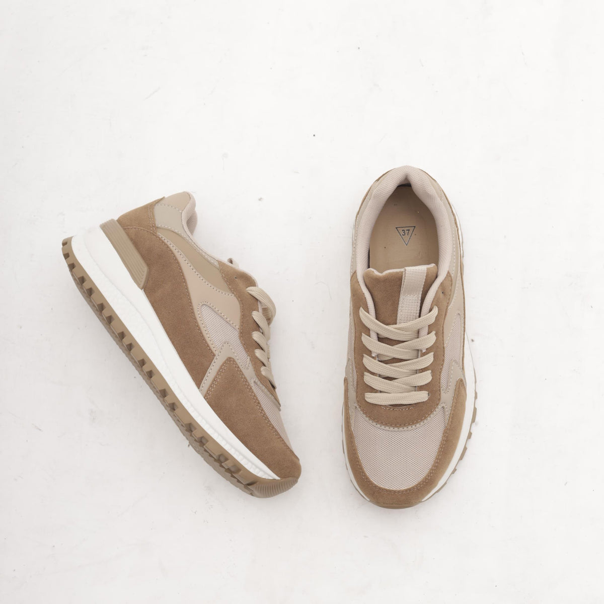SNEAKERS RUNNING CUOIO