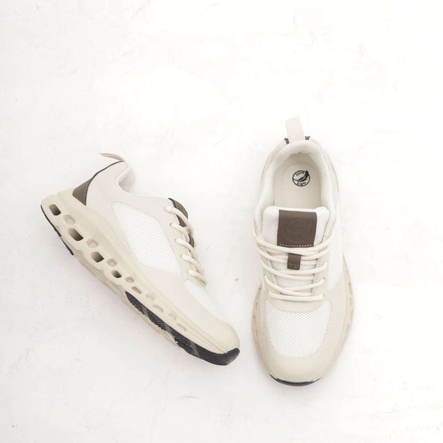 SNEAKERS RUNNING CLOUD GOMMA BEIGE