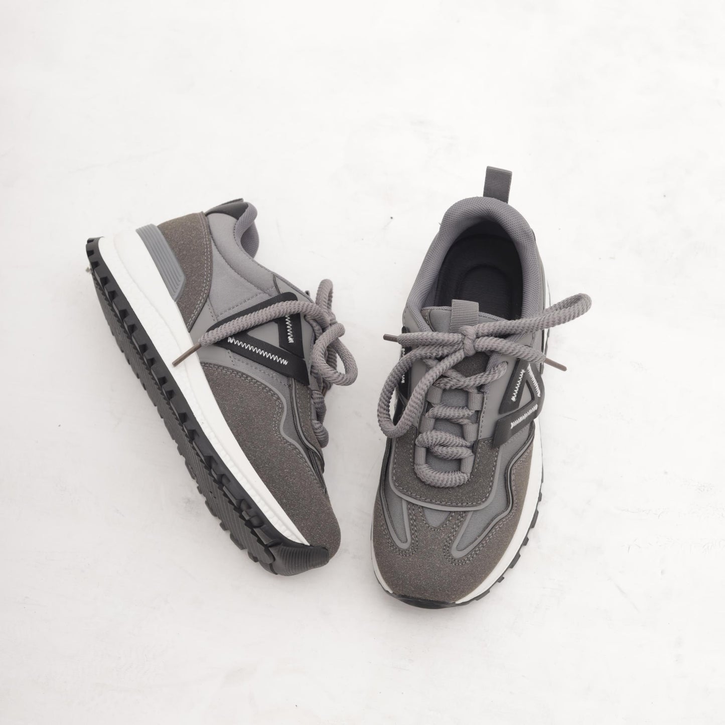 SNEAKERS RUNNING TRIANGLE GRIGIO