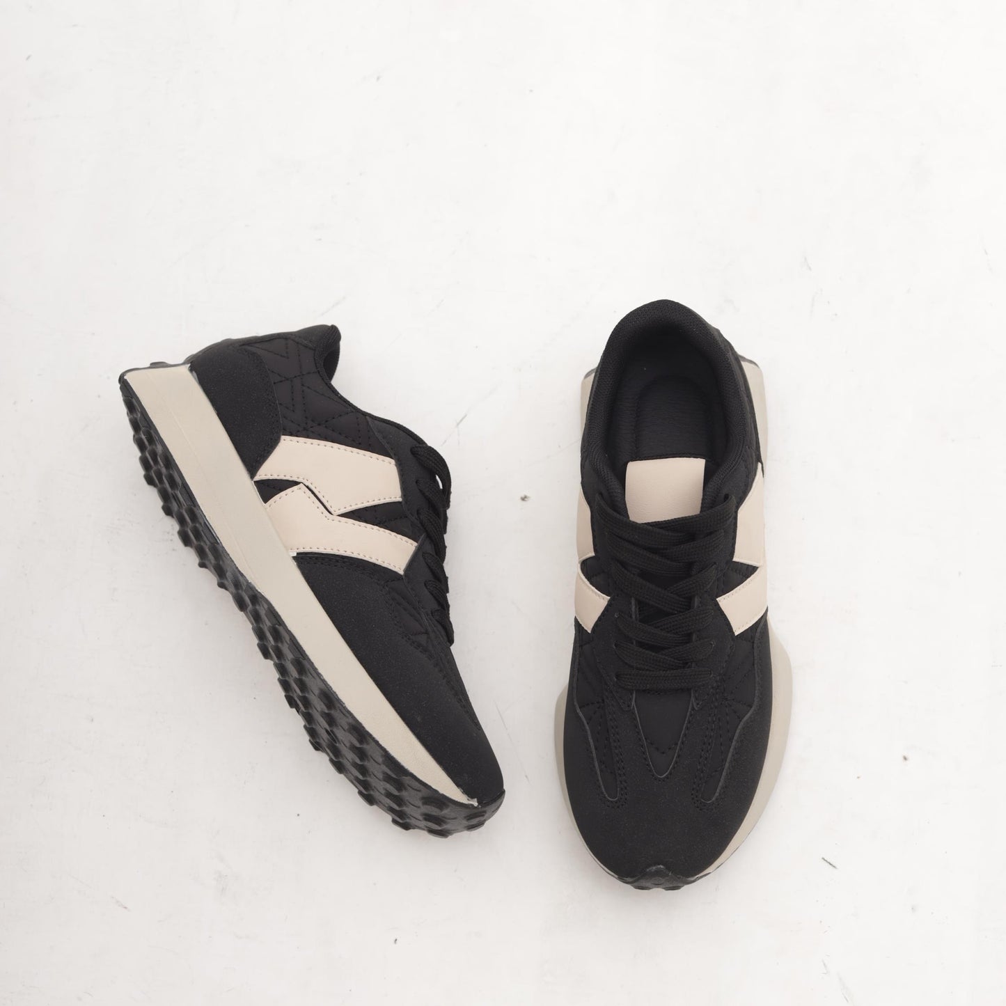 SNEAKERS RUNNING RETRO NERO