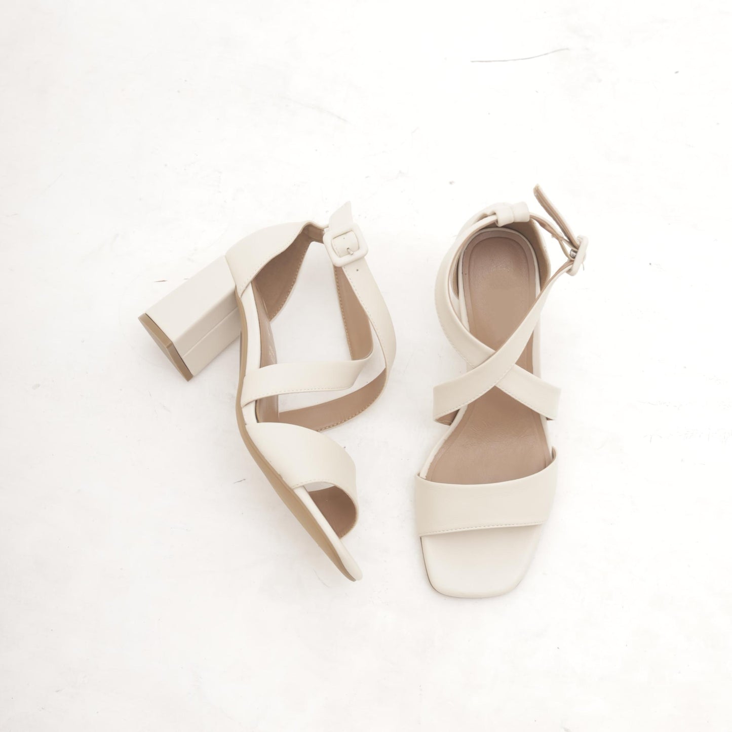SANDALO INCROCIATO BEIGE