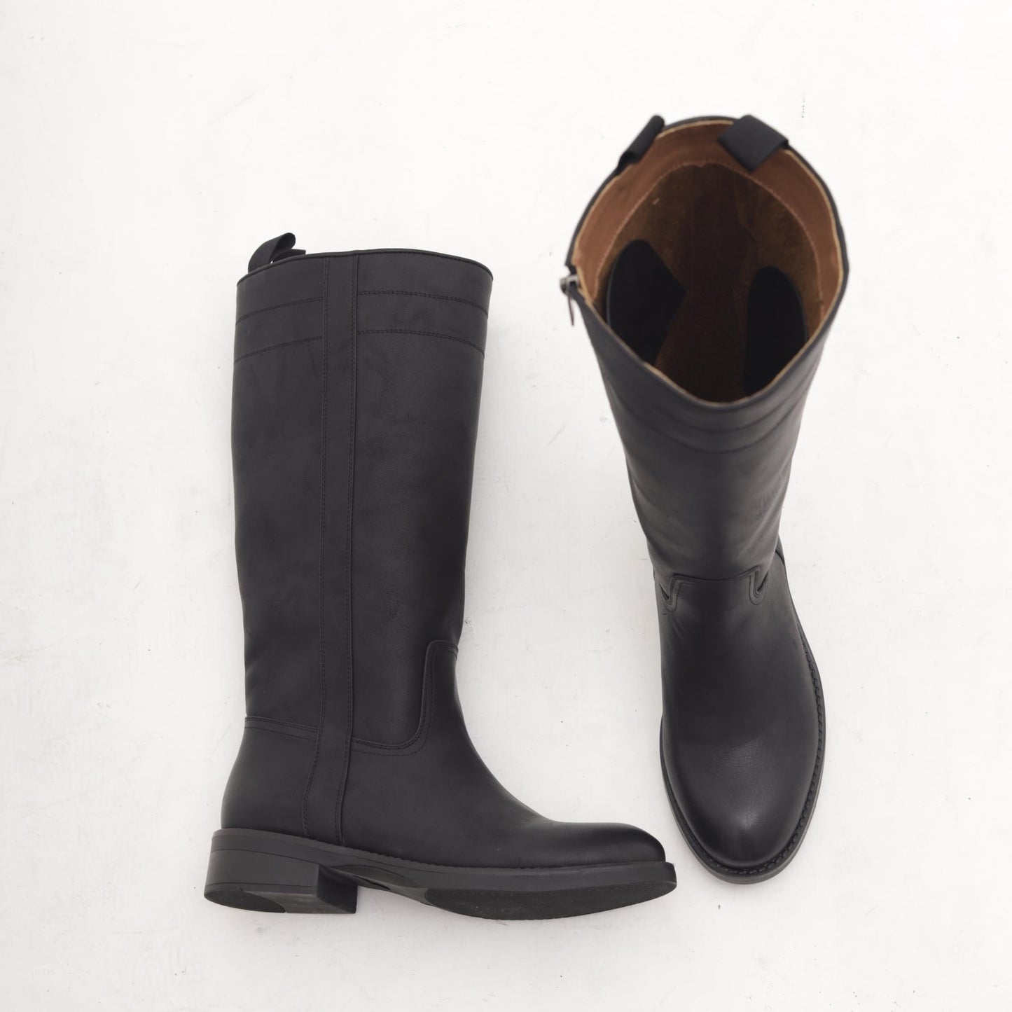 STIVALE ALTO BACCHETTE E ZIP NERO