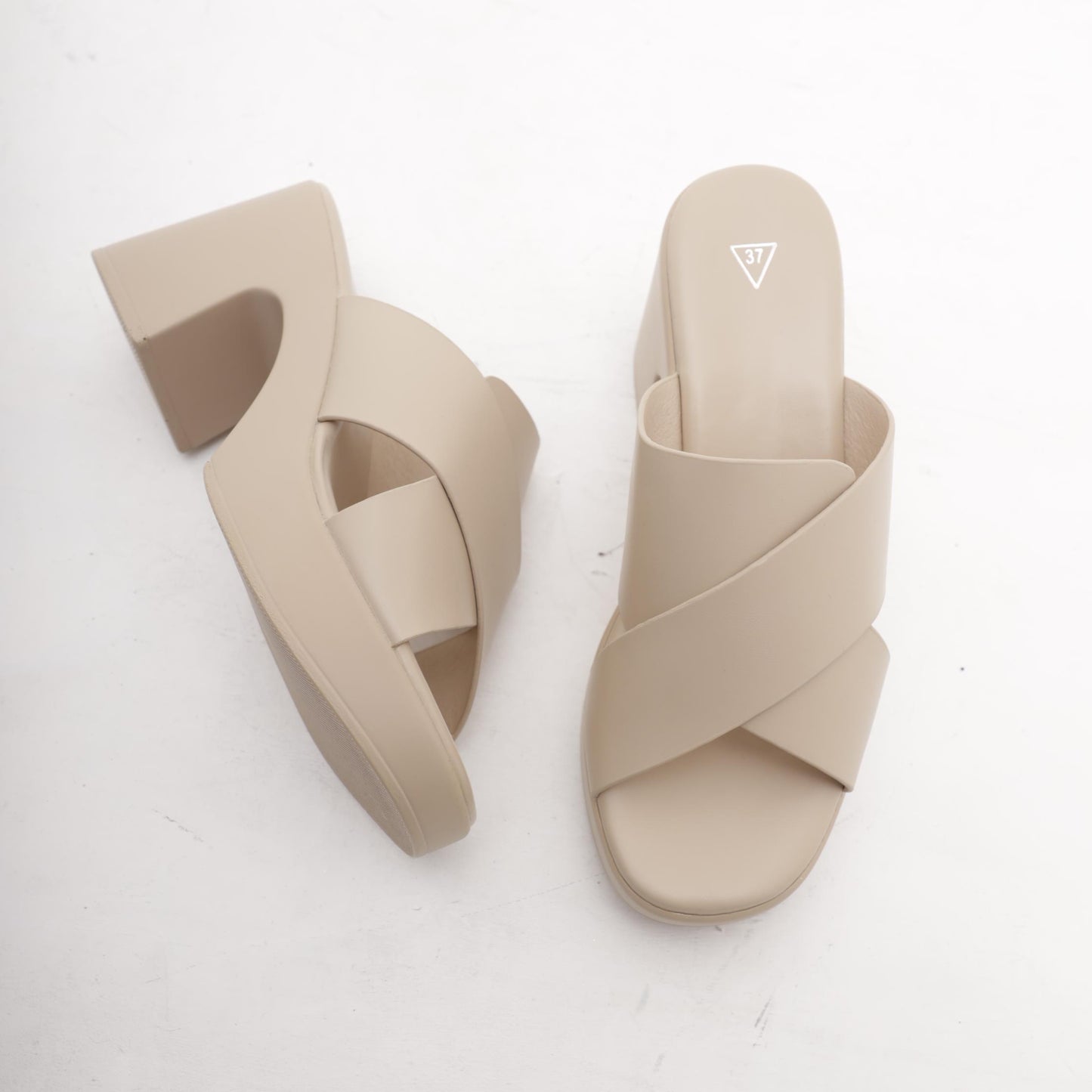 SANDALI INCROCIO BEIGE