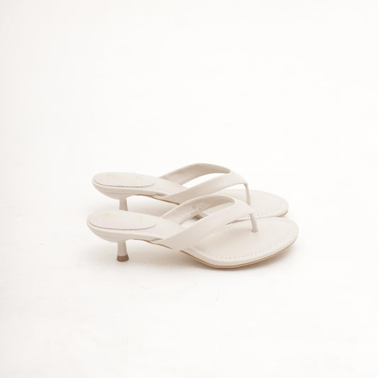 SANDALO INFRADITO CON TACCO BEIGE