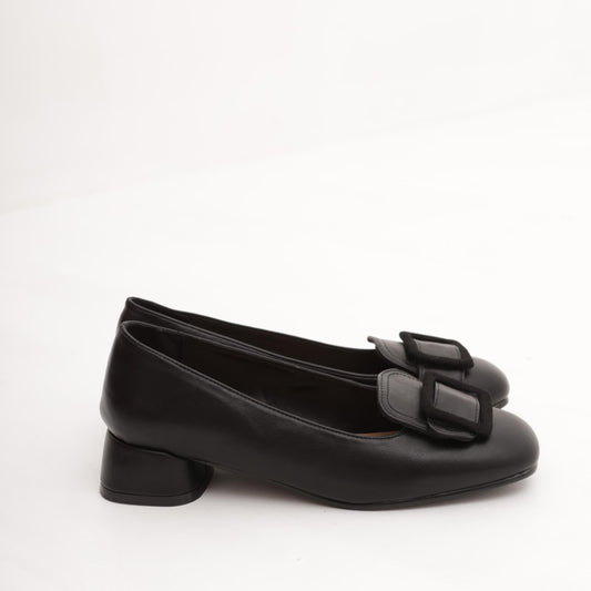 DECOLLETE' BASSA FIBBIA NERO MP7003-1PUNE CHOCOLA