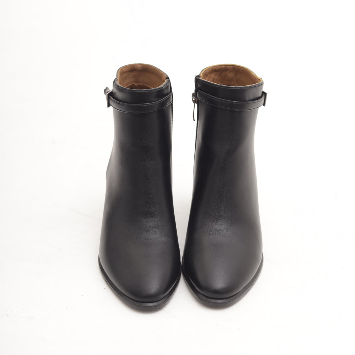STIVALETTO NERO CON CINTURINO 