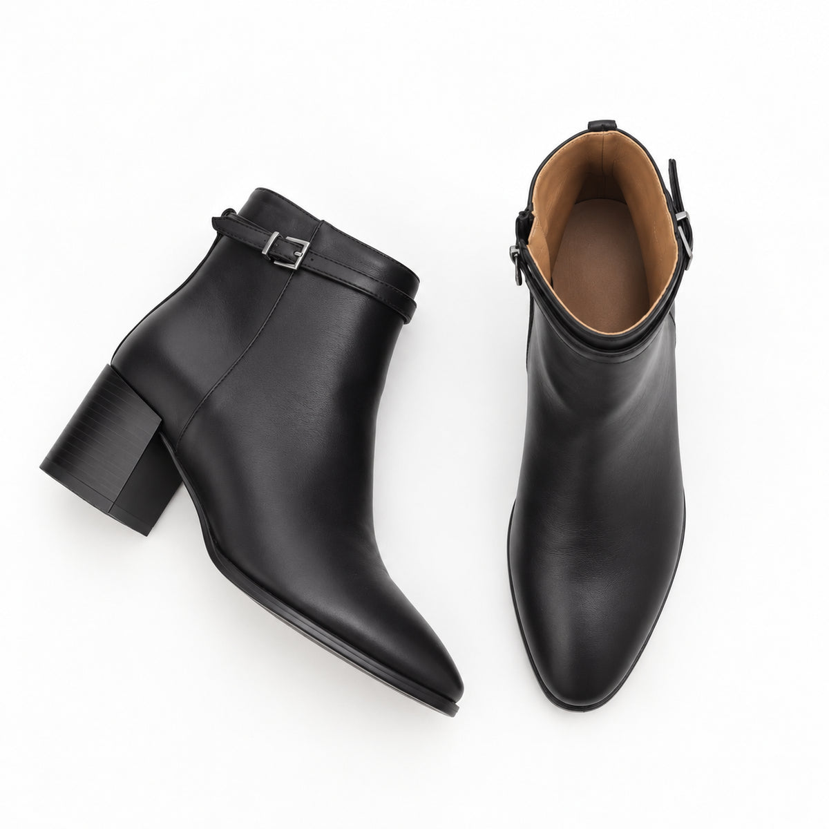 STIVALETTO NERO CON CINTURINO 