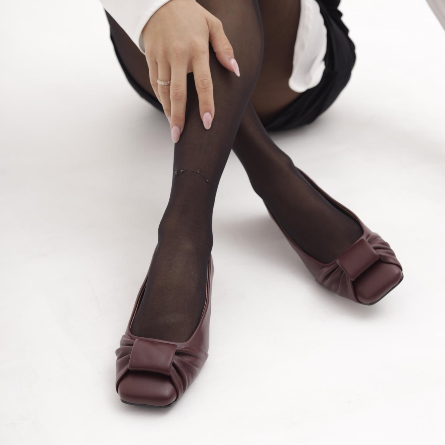 DECOLLETE FLAT NODO BORDEAUX 