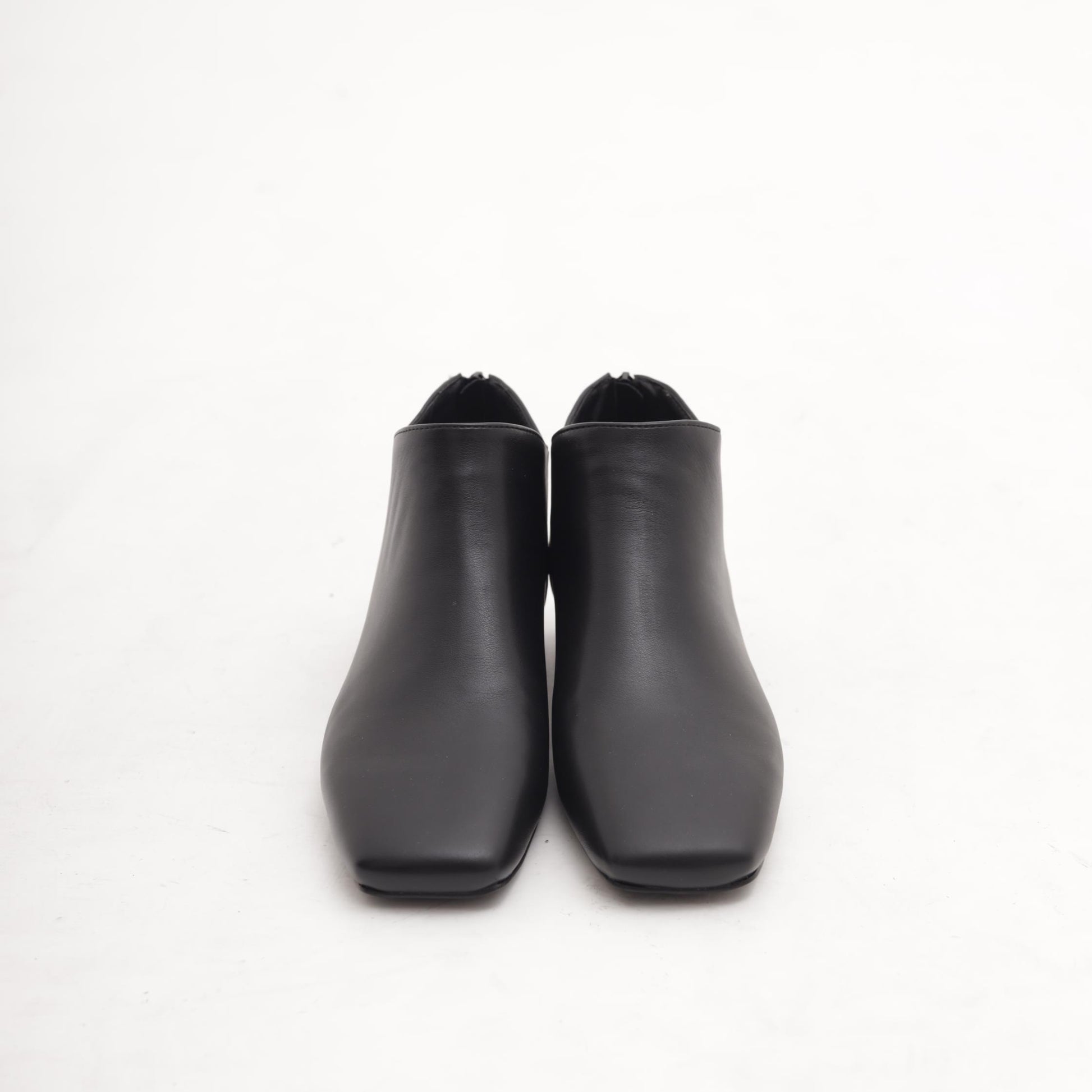 STIVALETTO FLAT QUADRATO NERO 
