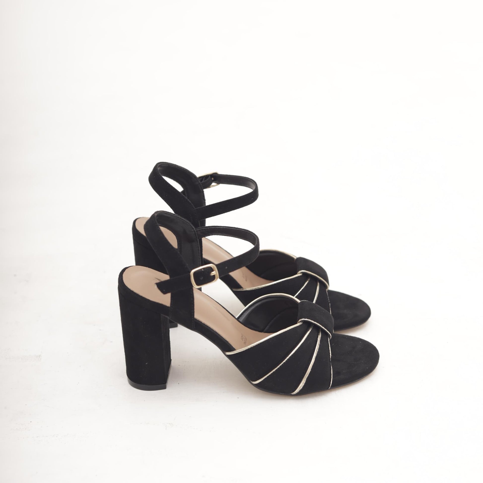 SANDALO NODO GOLD NERO 