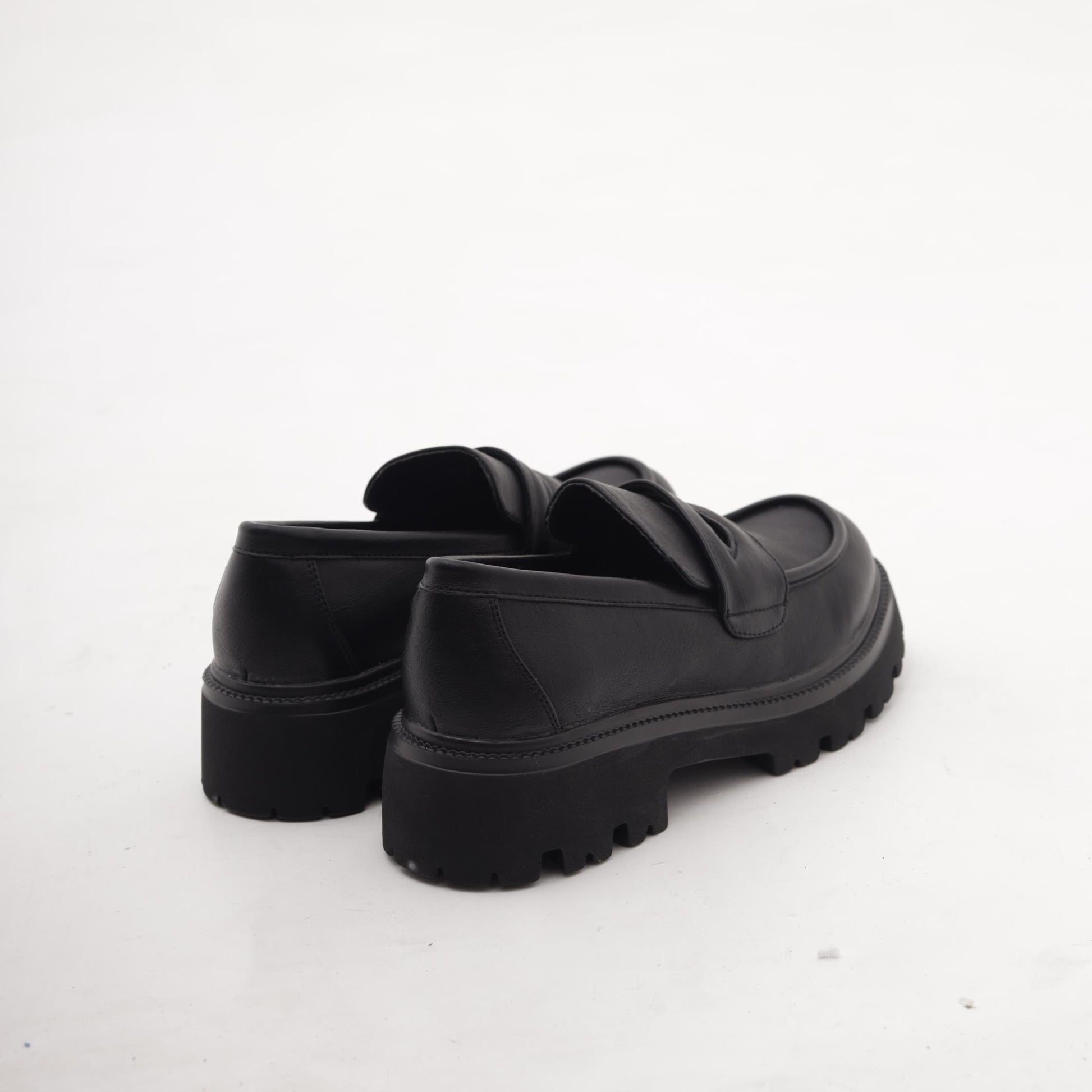 MOCASSINO SUOLA ALTA NERO 