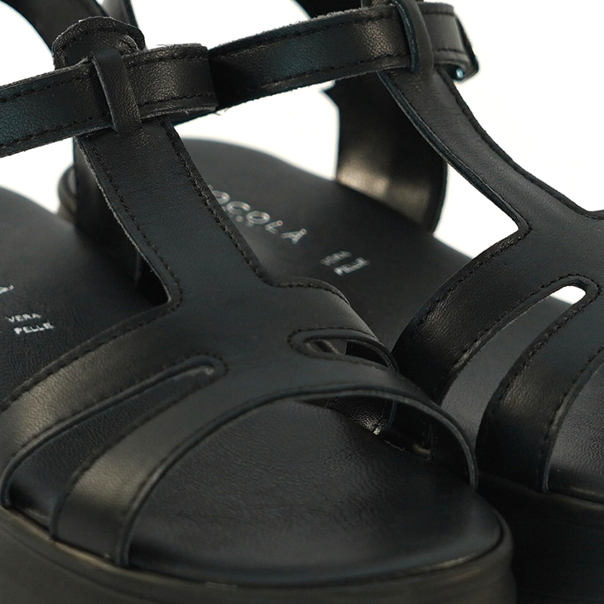 SANDALO T-BAR VERA PELLE NERO<BR/> 