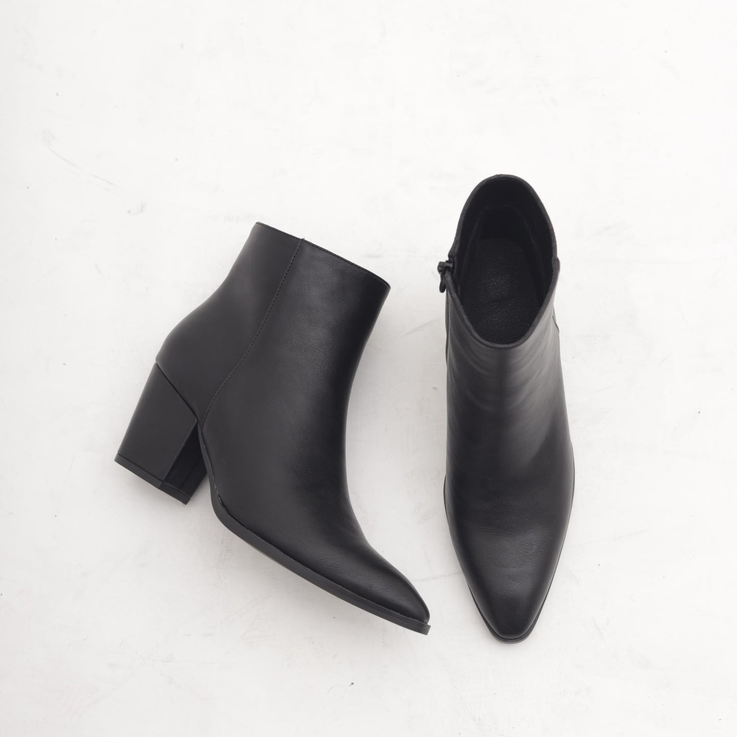 STIVALETTO TACCO LISCIO NERO 