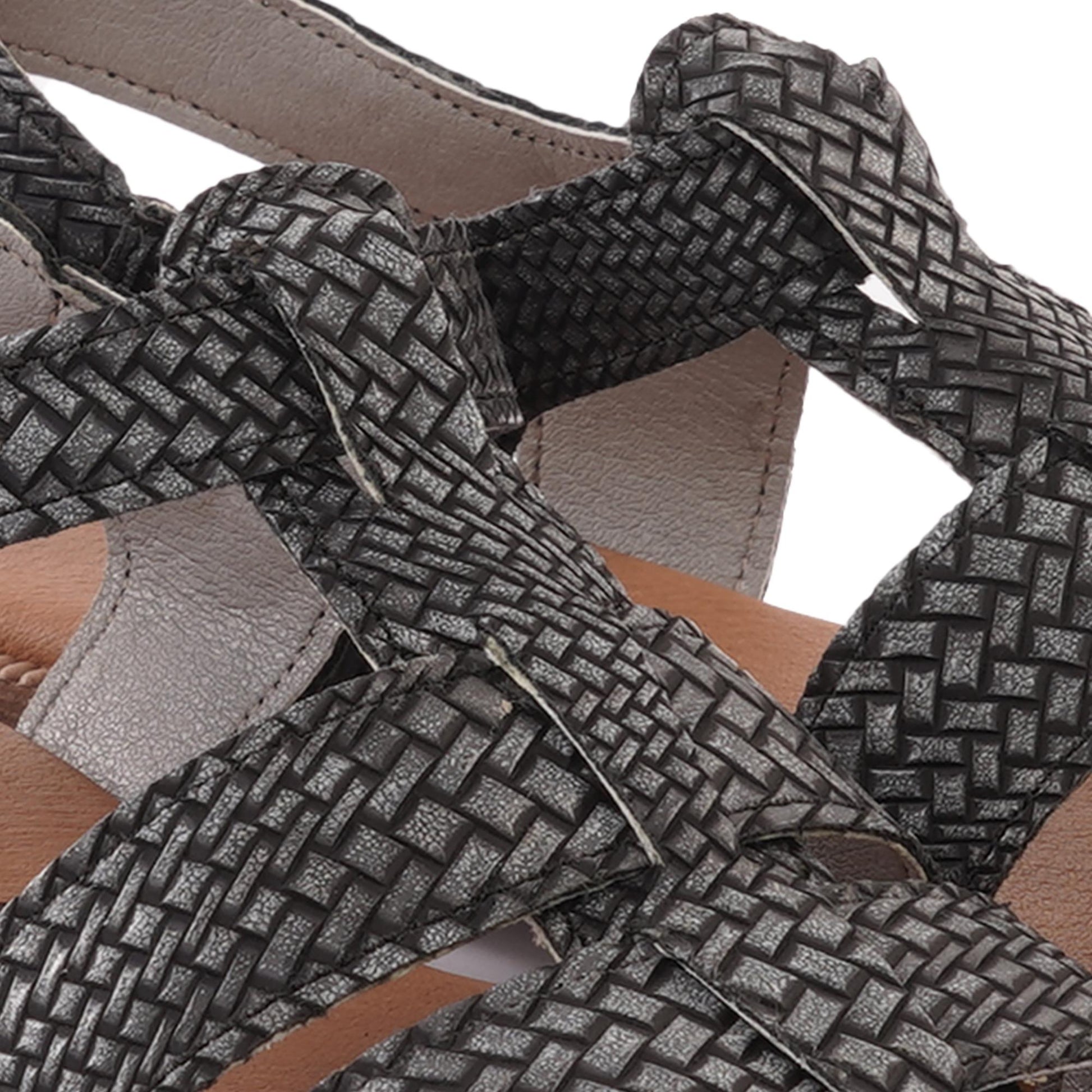 SANDALO FLAT T-BAR INTRECCIATO NERO<BR/><BR/> 