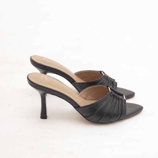 MULE CON BUCO NERO 