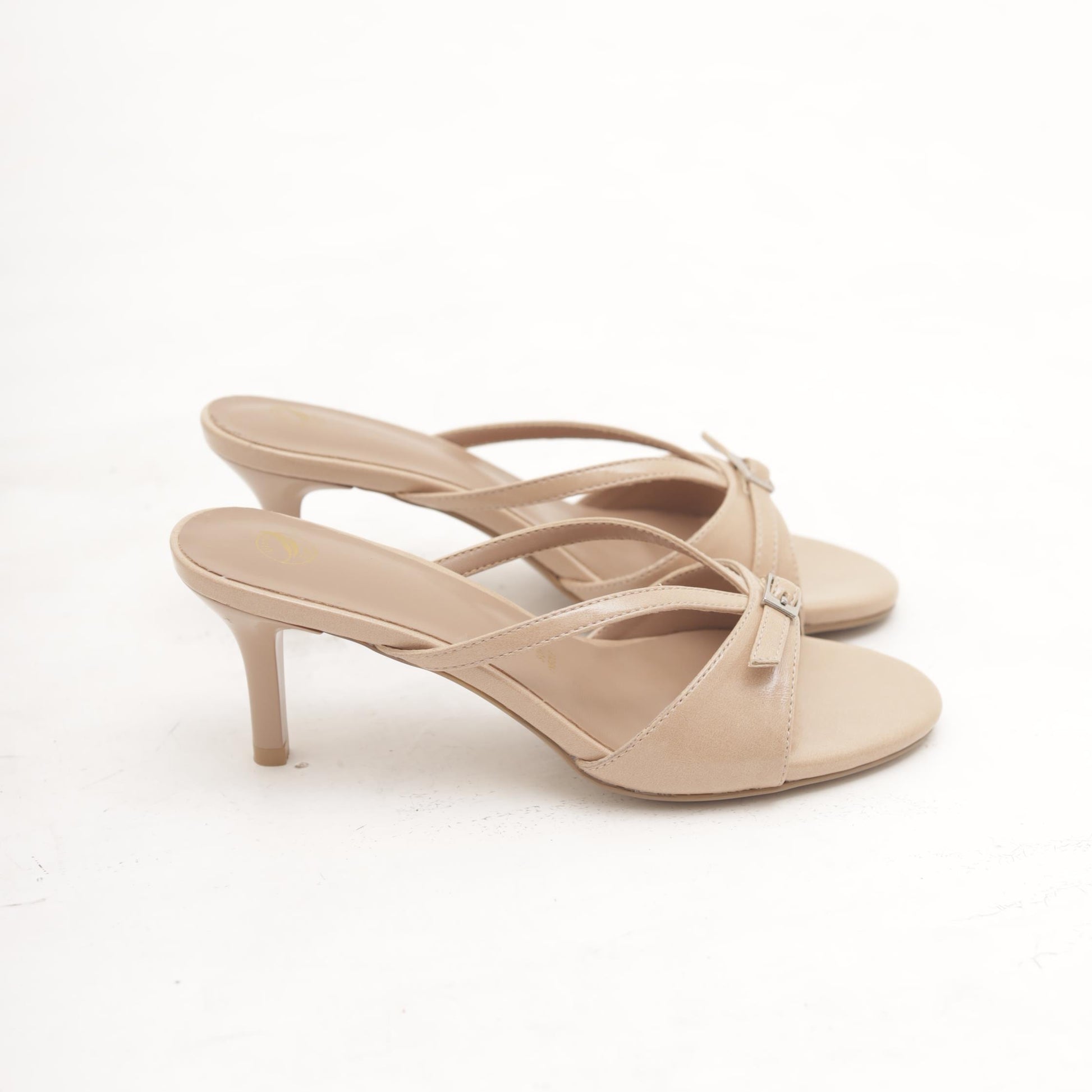 MULE V FIBBIA NUDE 