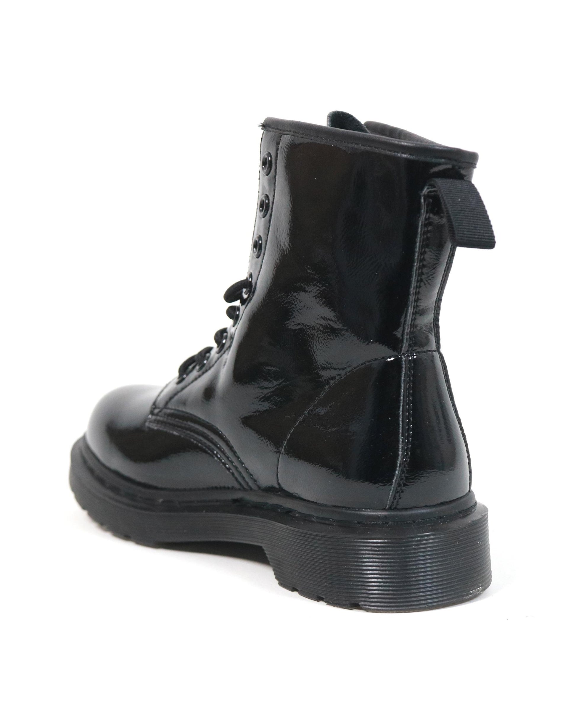 ANFIBIO 8 BUCHI VERNICE NERO 