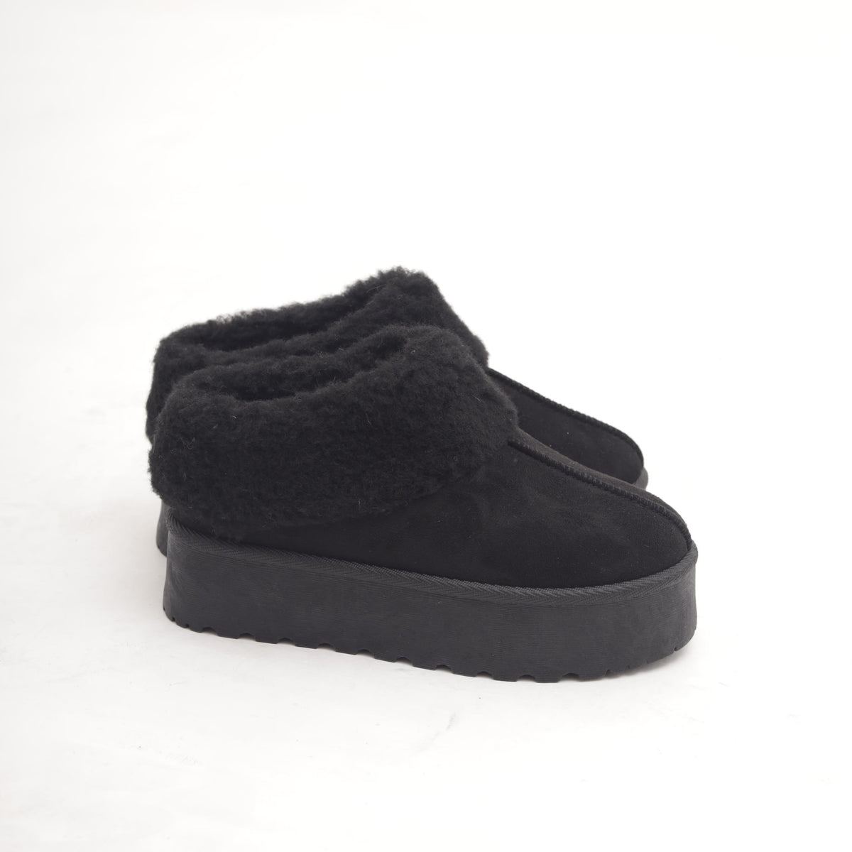 SLIPPER MAMMUT RISVOLTATO NERO 