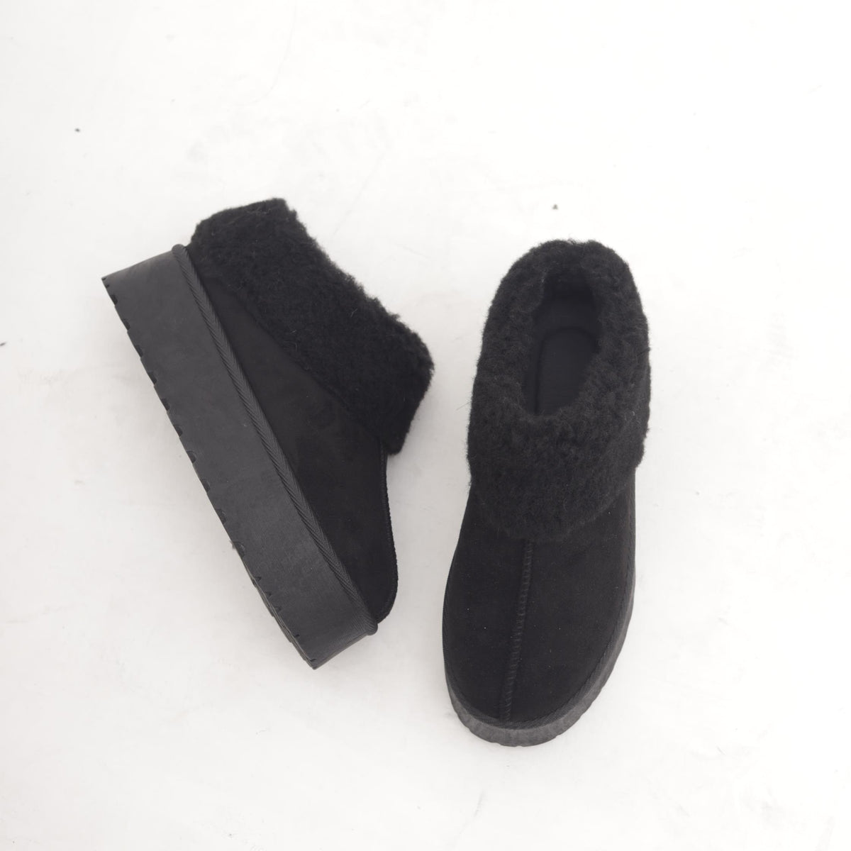 SLIPPER MAMMUT RISVOLTATO NERO 