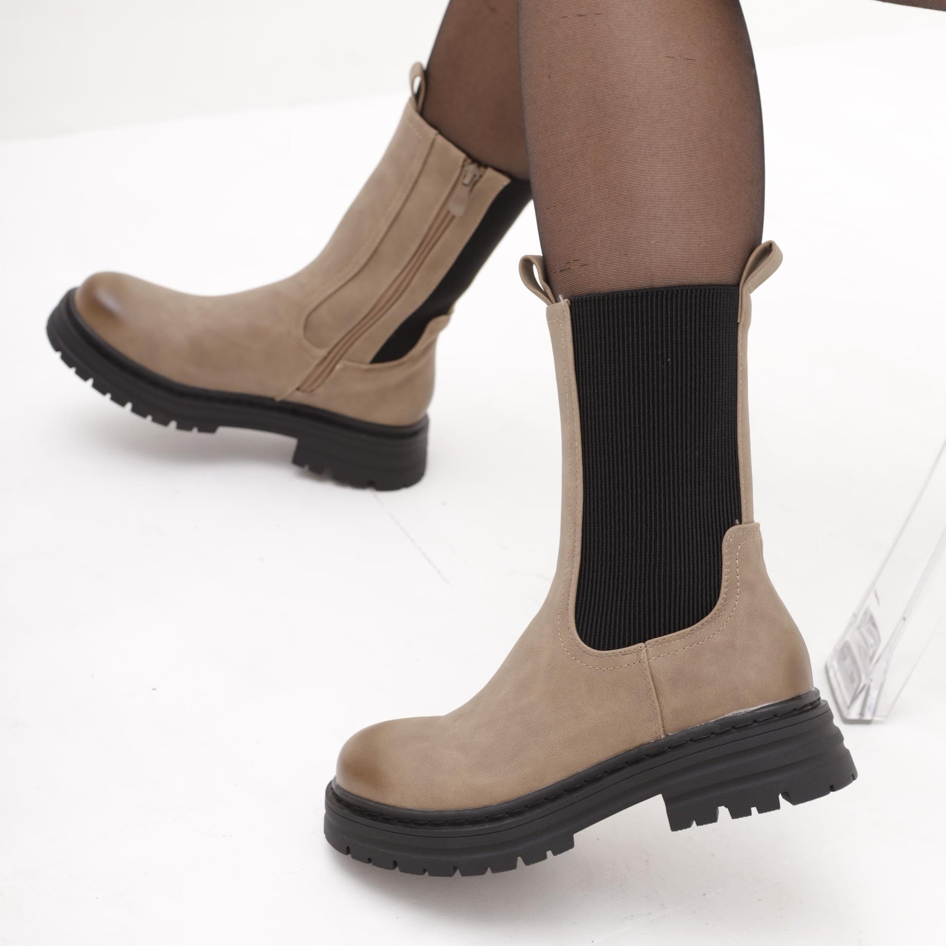 STIVALETTO ELASTICO E ZIP TORTORA 