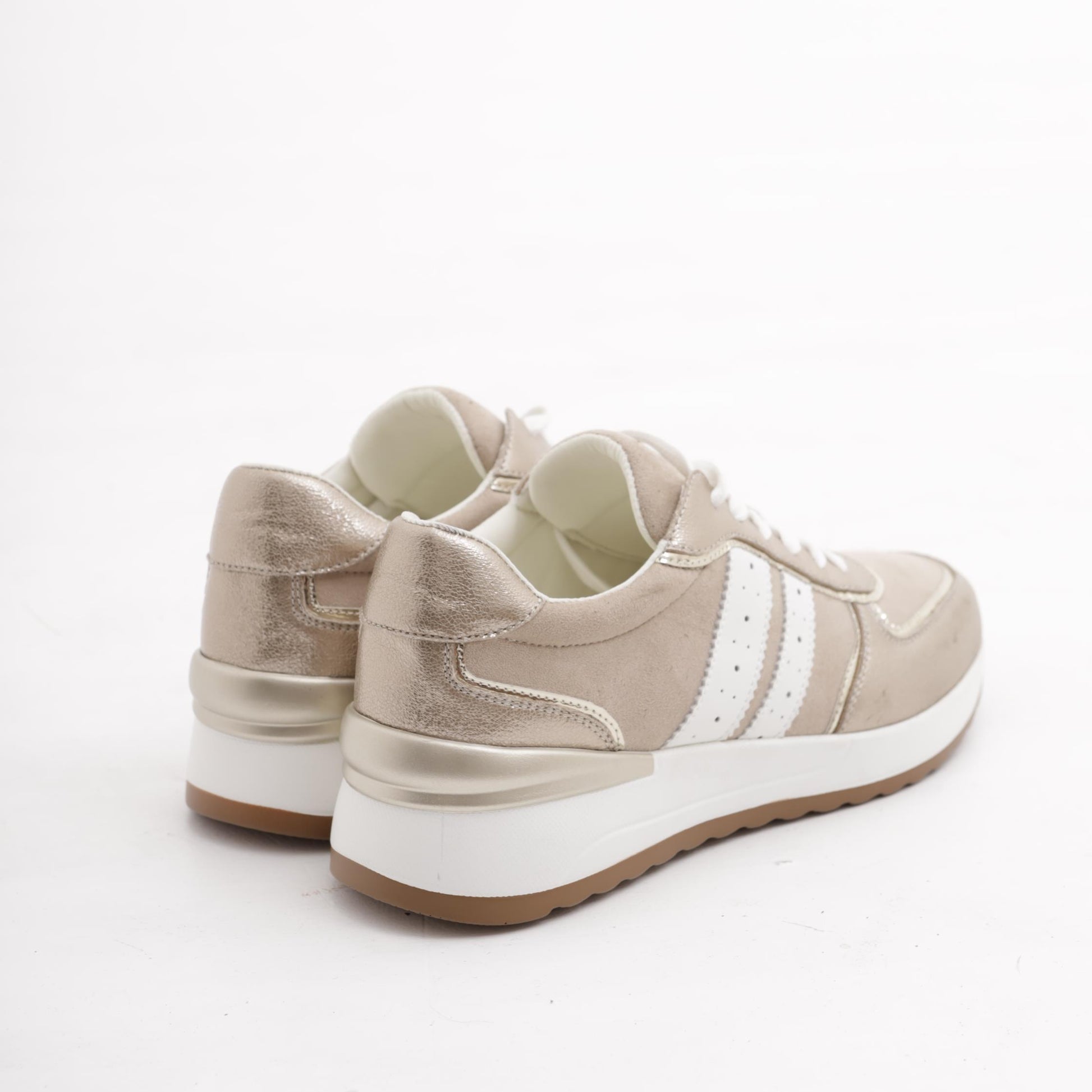 SNEAKERS RUNNING ALTA PLATINO<BR/> 