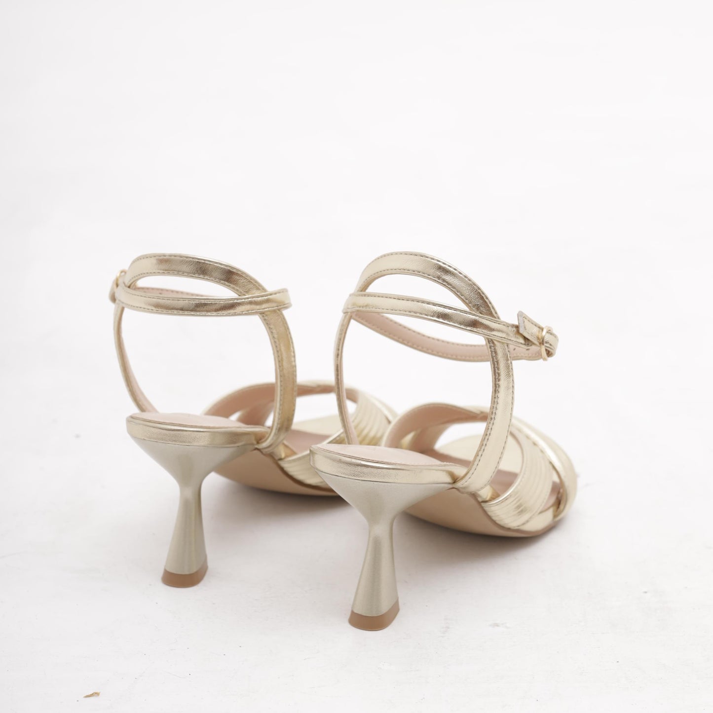 SANDALO V RIGATO PLATINO 