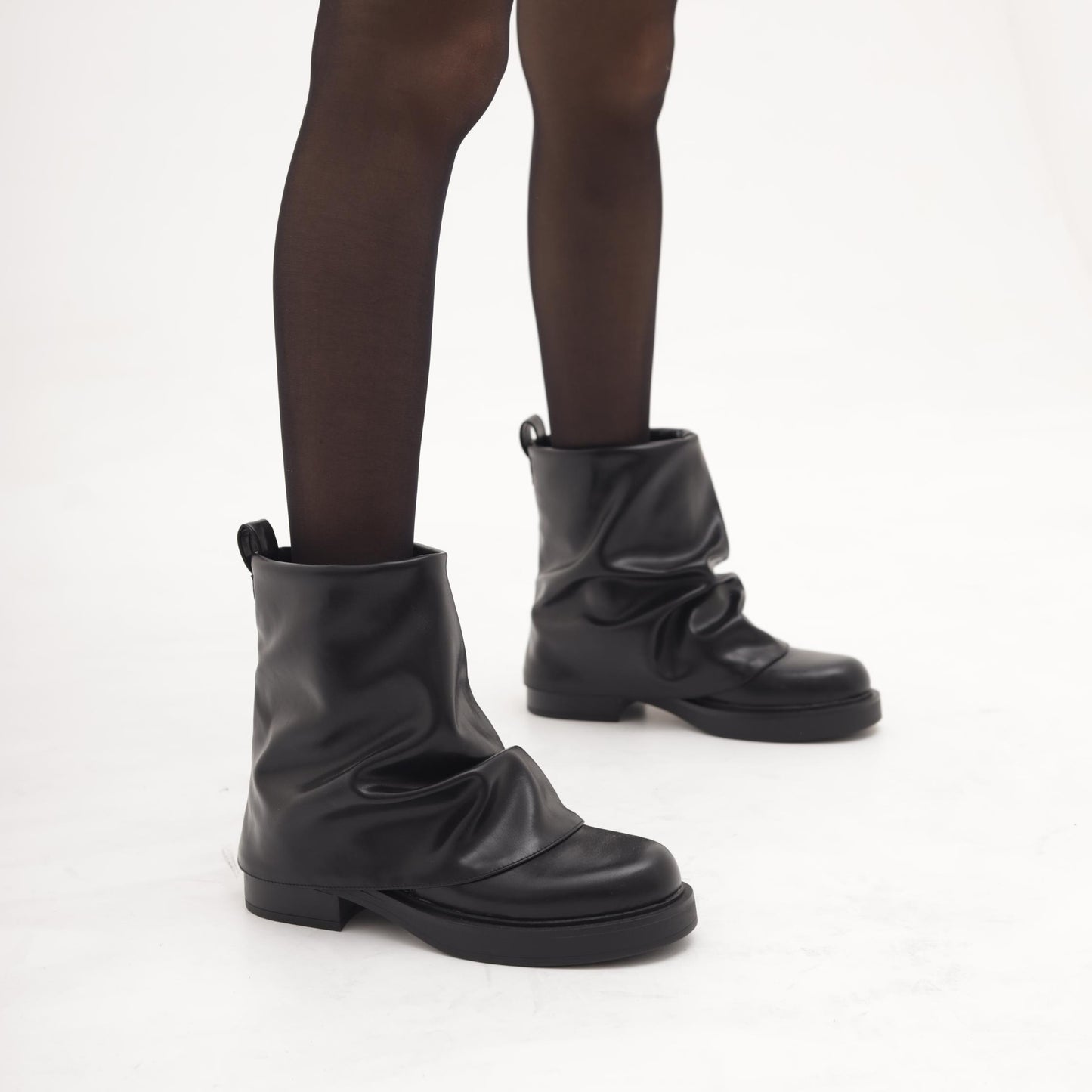 TRONCHETTO BASSO RISVOLTATO NERO MP2744-5PUNE CHOCOLA