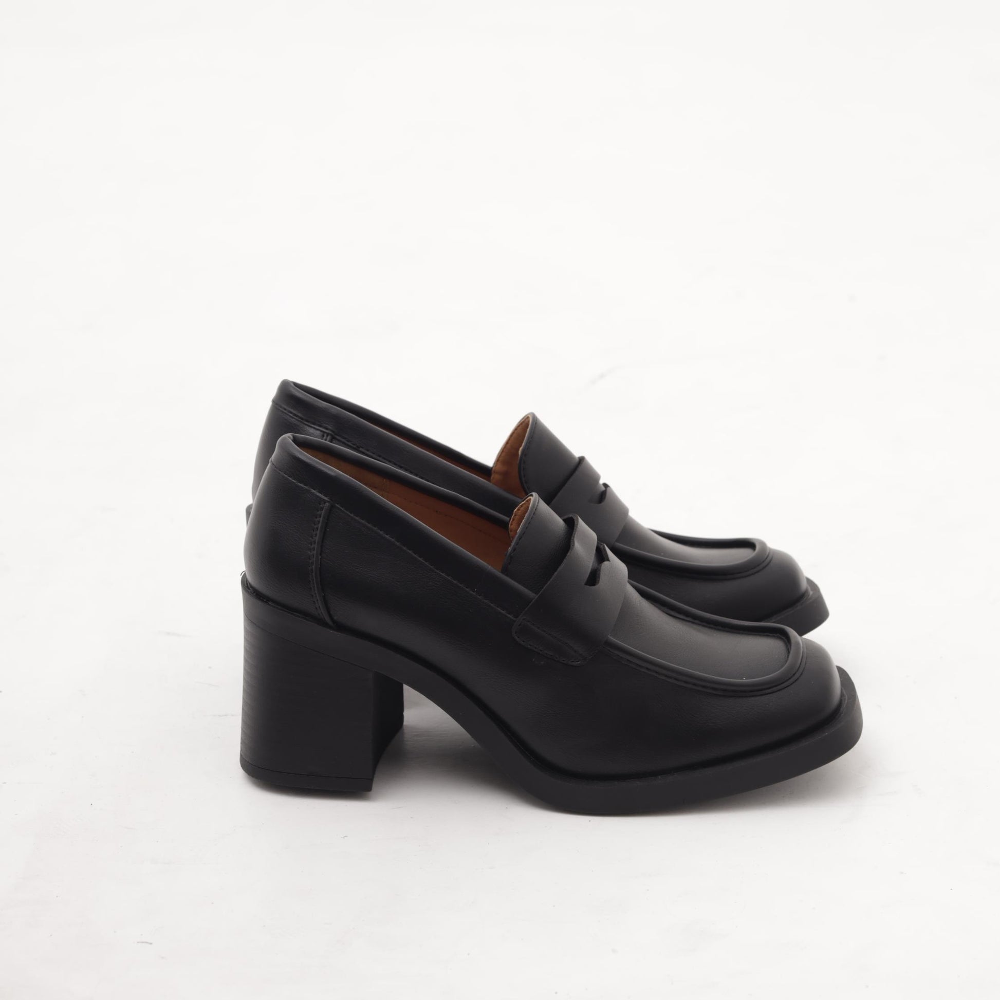 MOCASSINO QUADRATO TACCO NERO MP622PUNERO CHOCOLA