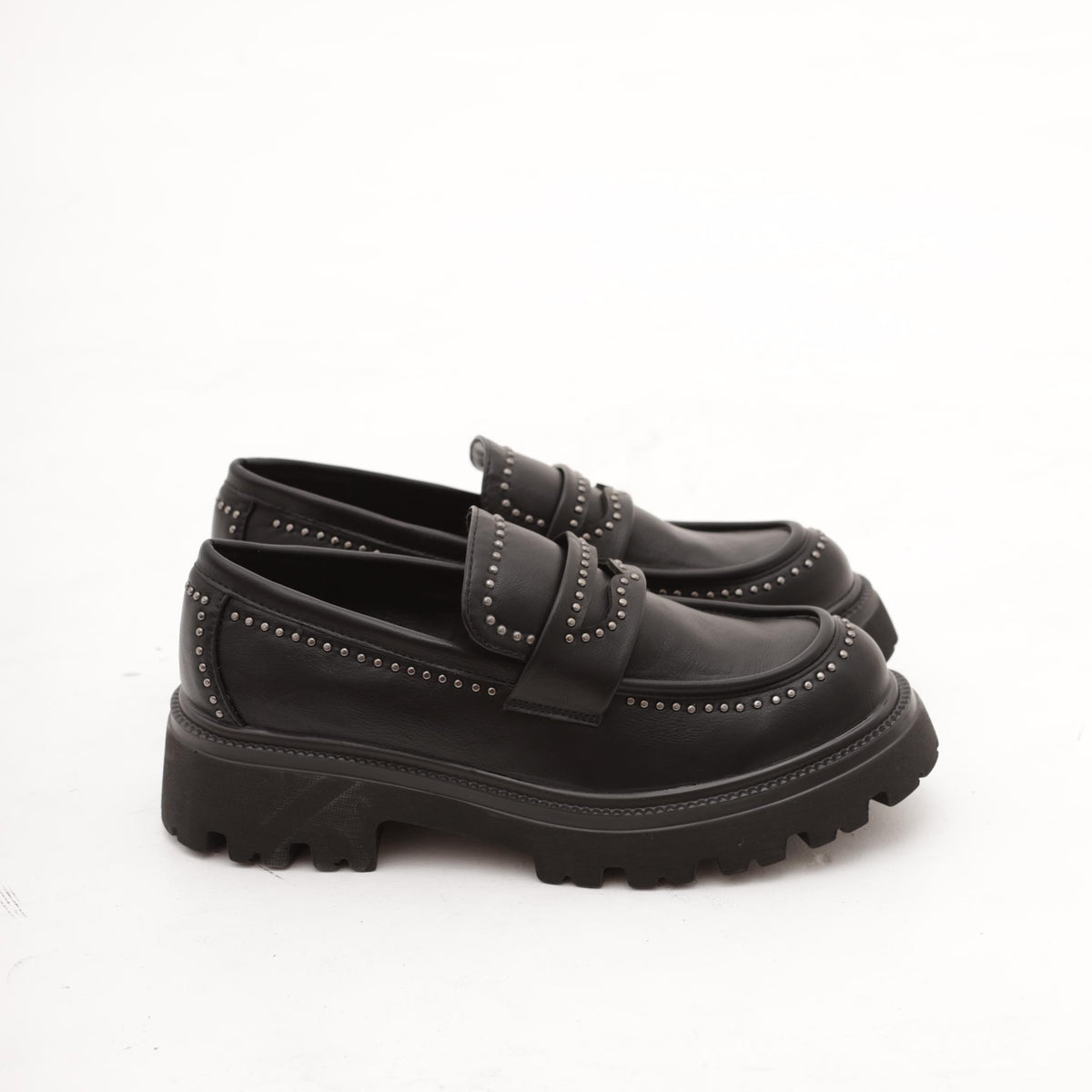 MOCASSINO SUOLA ALTA BORCHIE NERO 