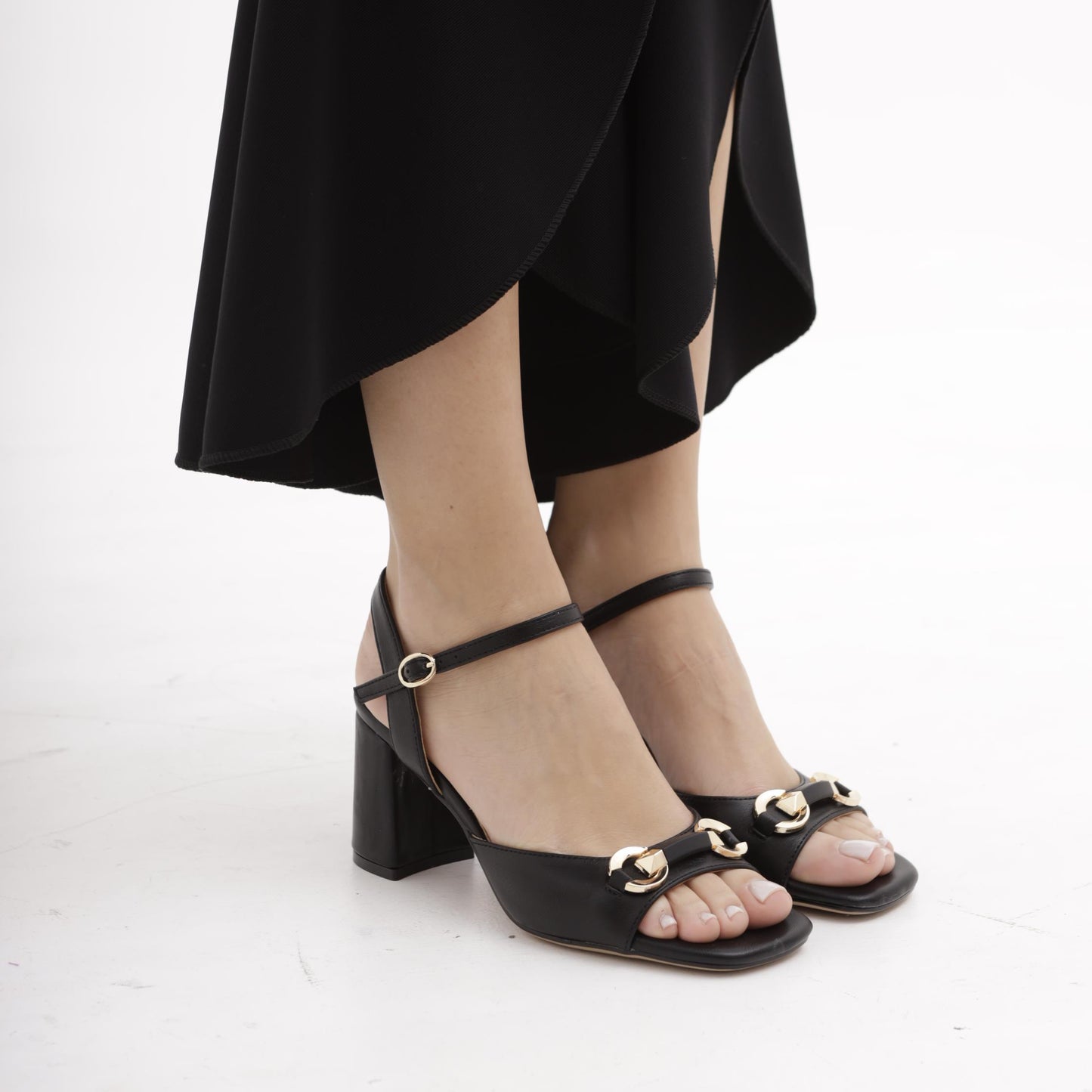 SANDALO MORSETTO NERO 