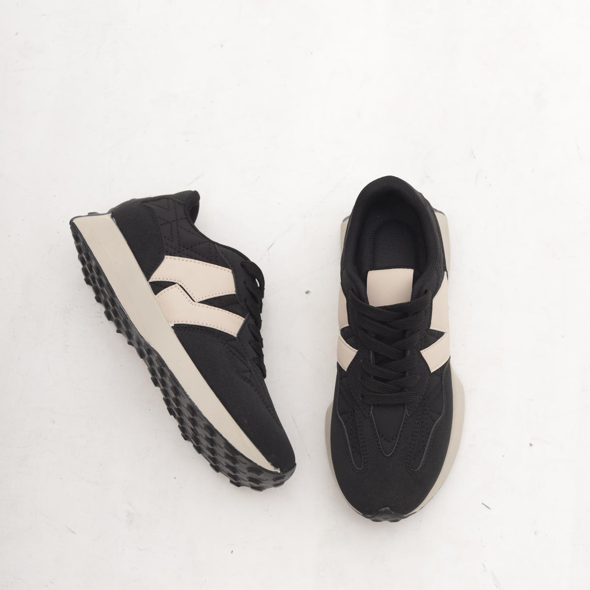 SNEAKERS RUNNING RETRO NERO 