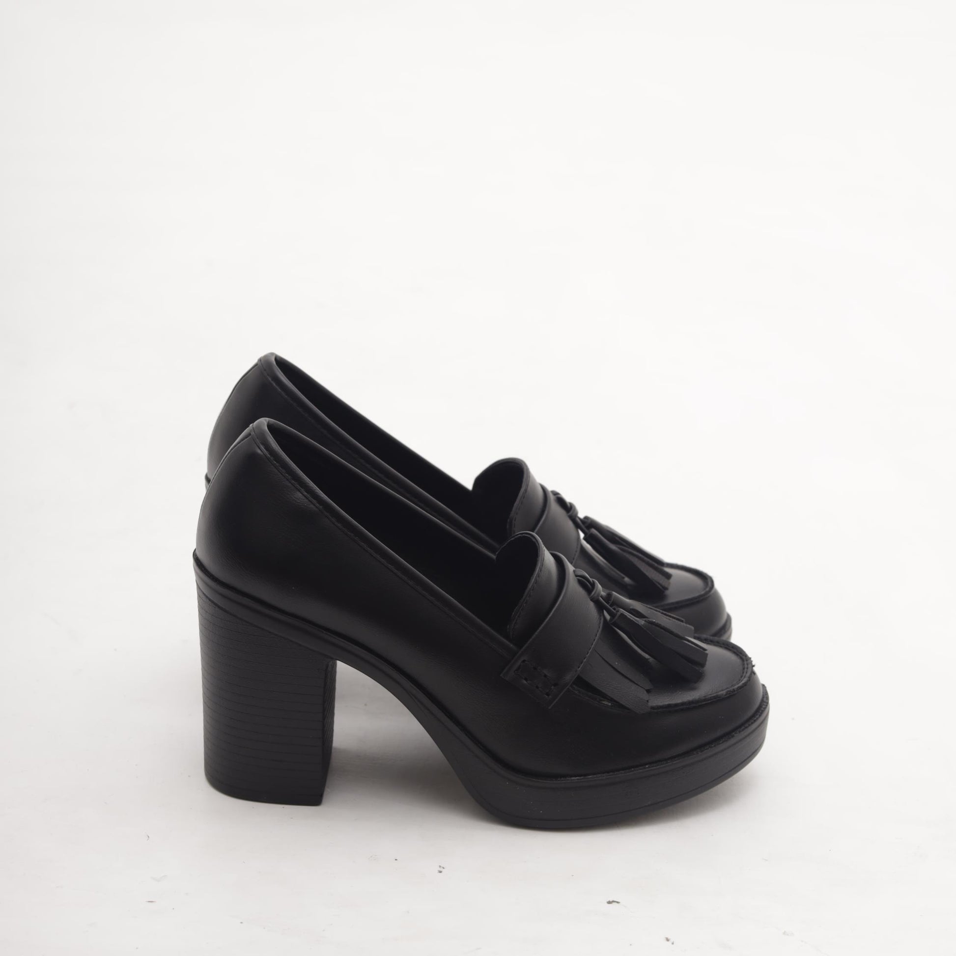 MOCASSINO TACCO NAPPINE NERO 