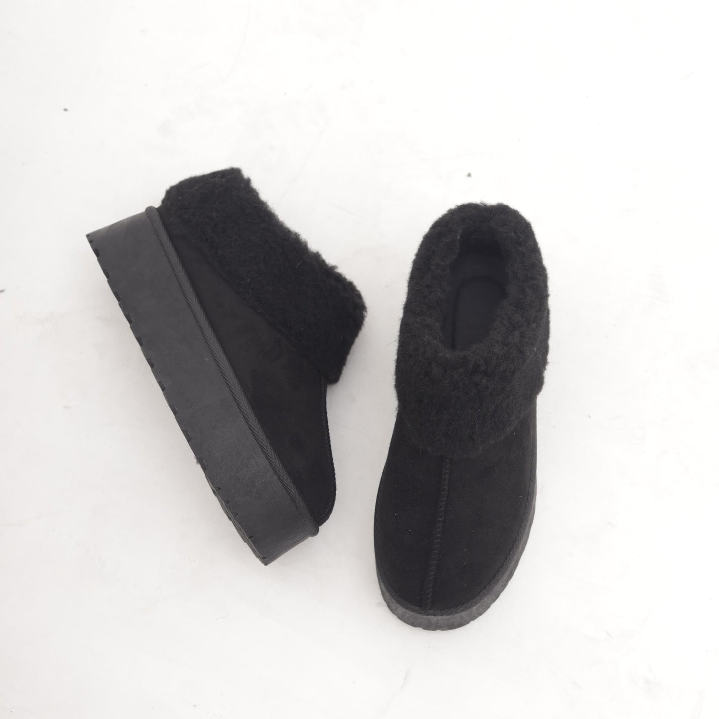 SLIPPER MAMMUT RISVOLTATO NERO 