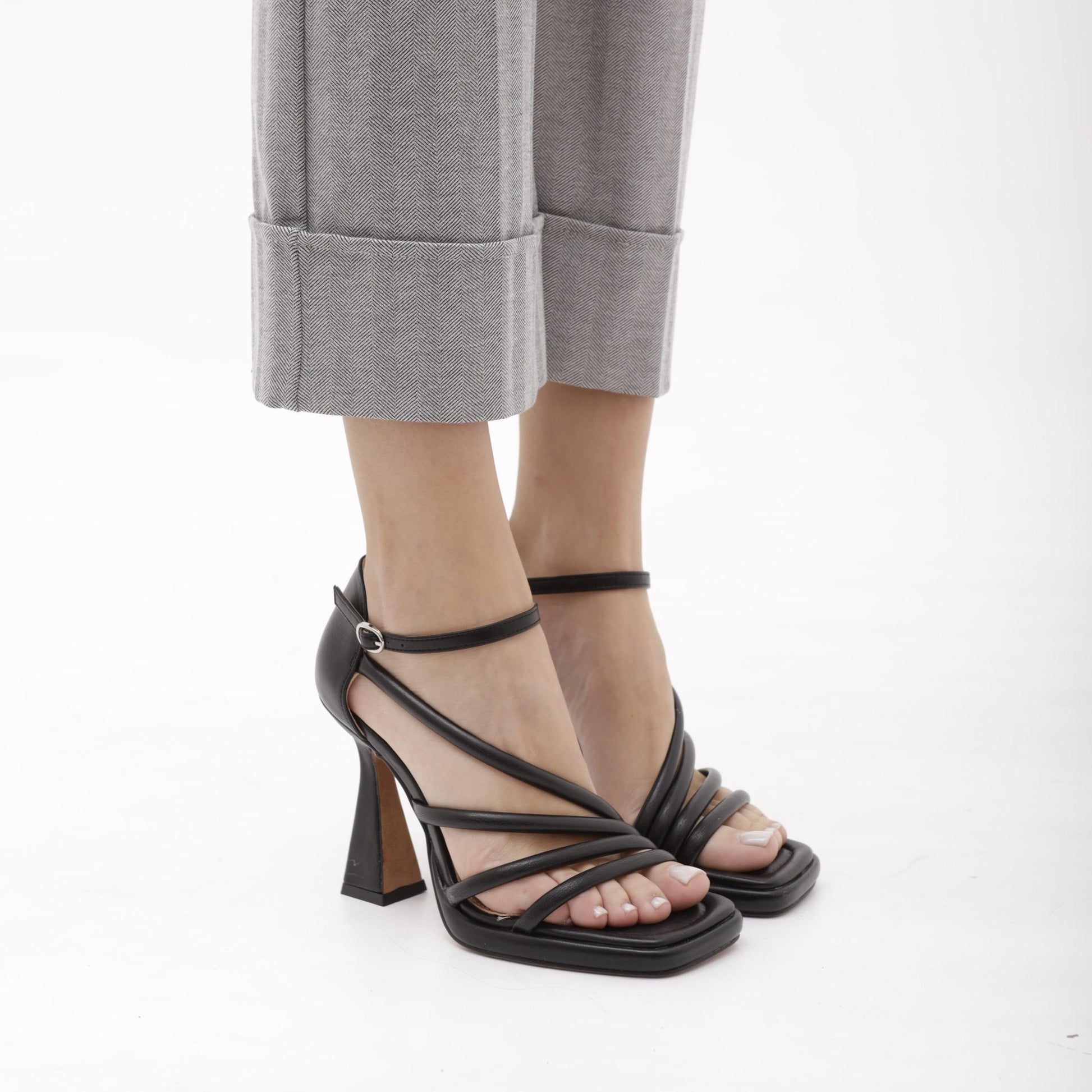 SANDALO 4 FASCE NERO 