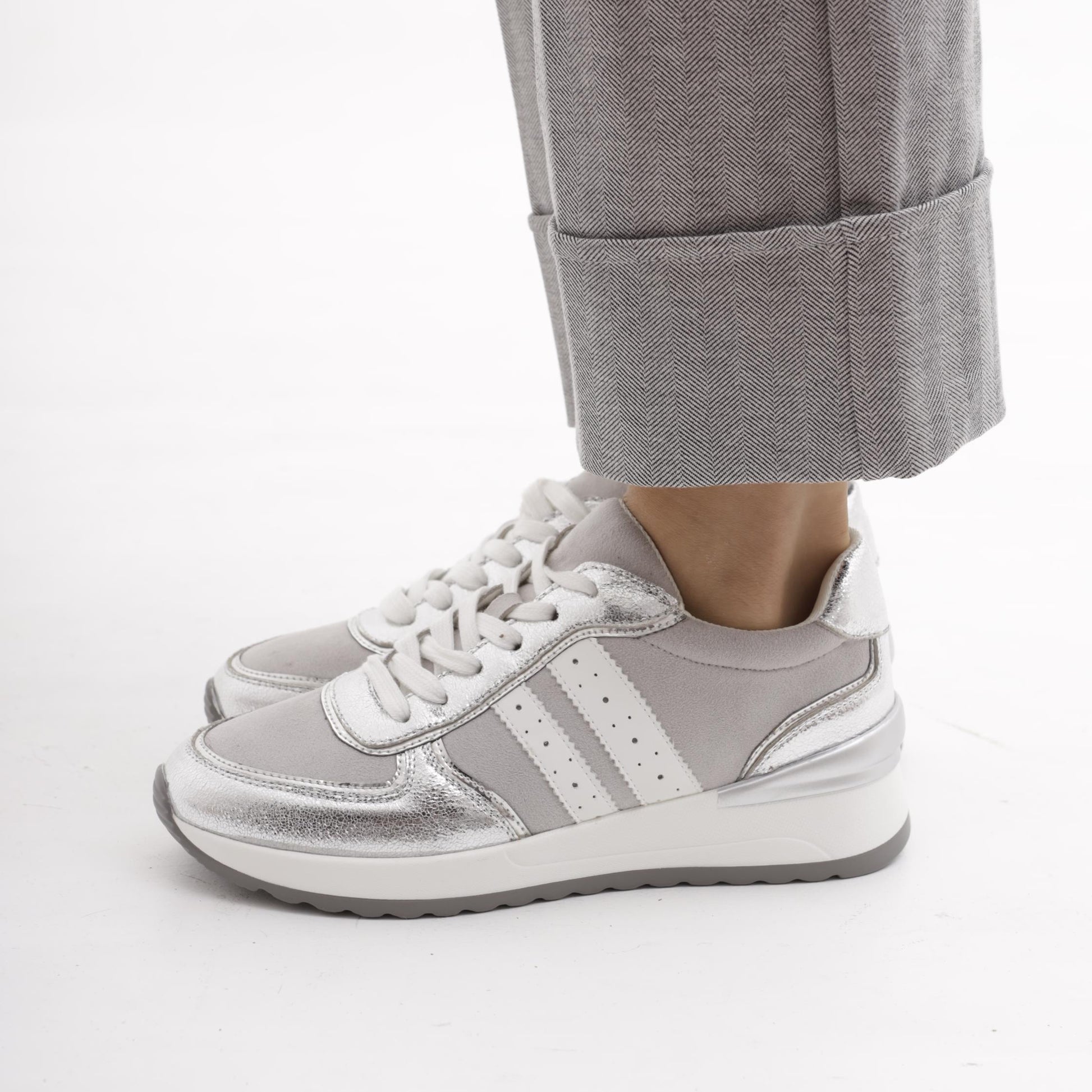 SNEAKERS RUNNING ALTA ARGENTO<BR/> 