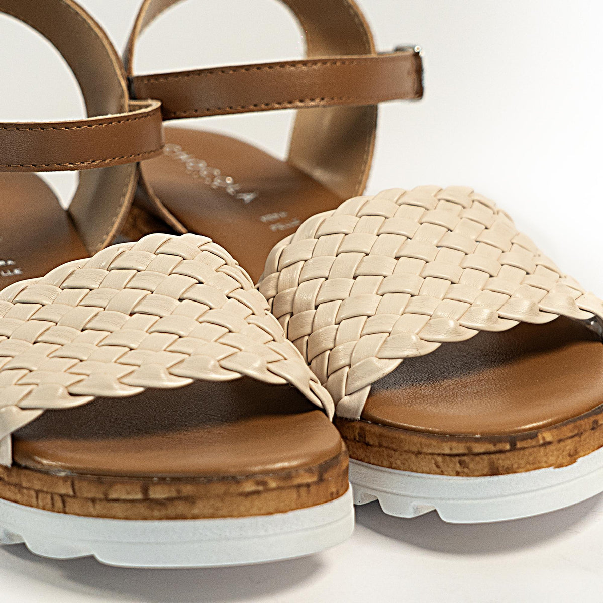 SANDALO INTRECCIATO VERA PELLE BEIGE<BR/> 