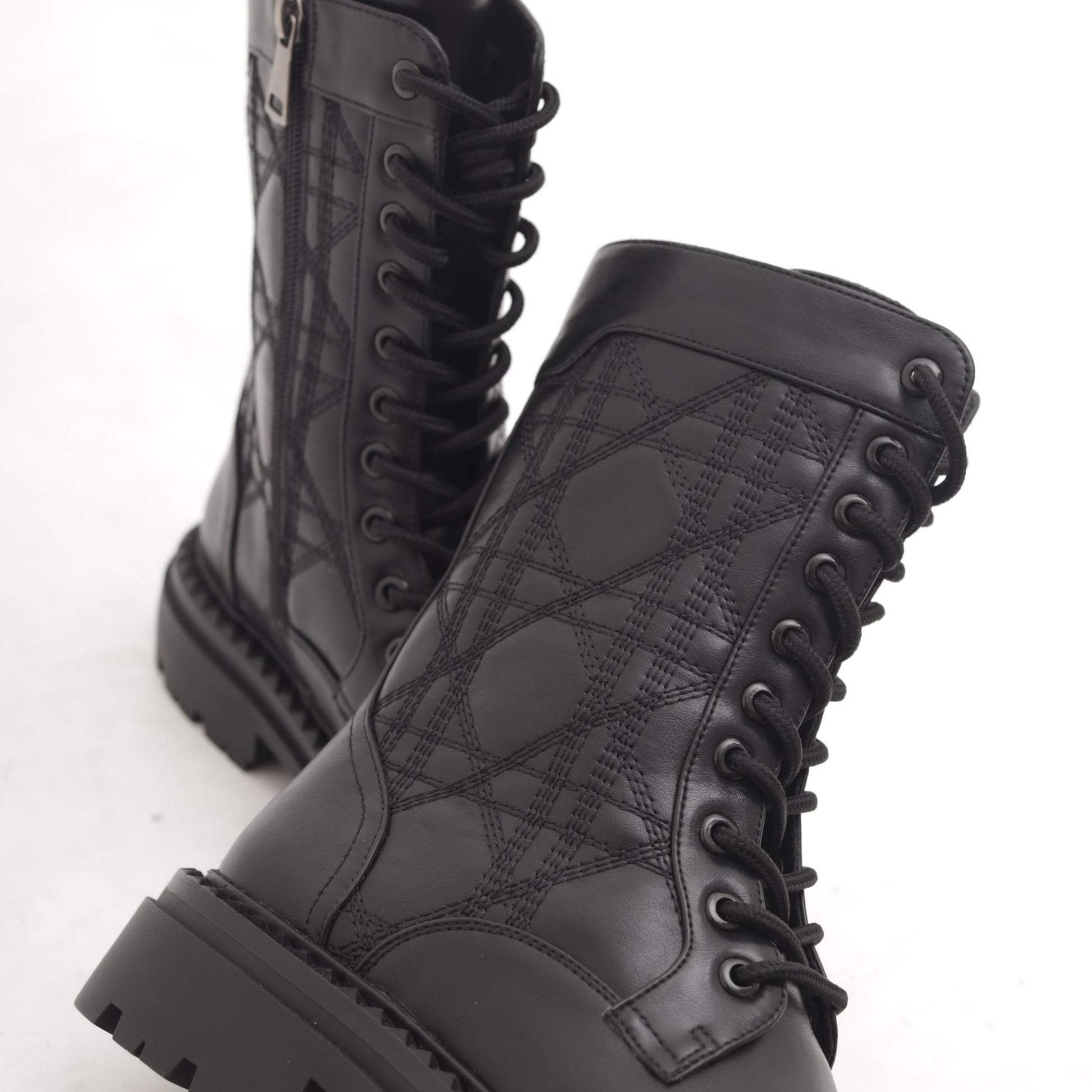 ANFIBIO TRAPUNTATO NERO MP2748-2PUNE CHOCOLA