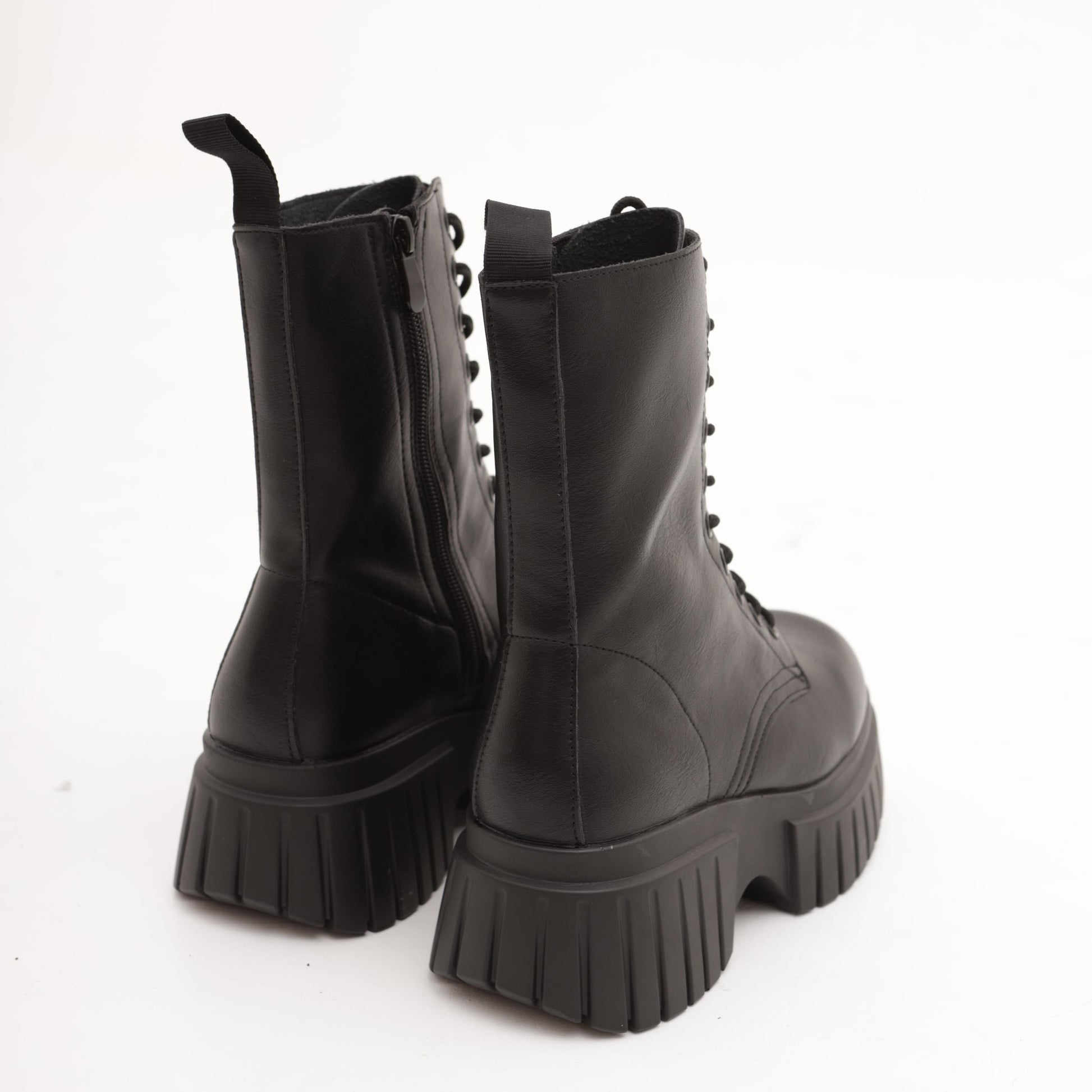 ANFIBIO 10 BUCHI PLATFORM NERO 