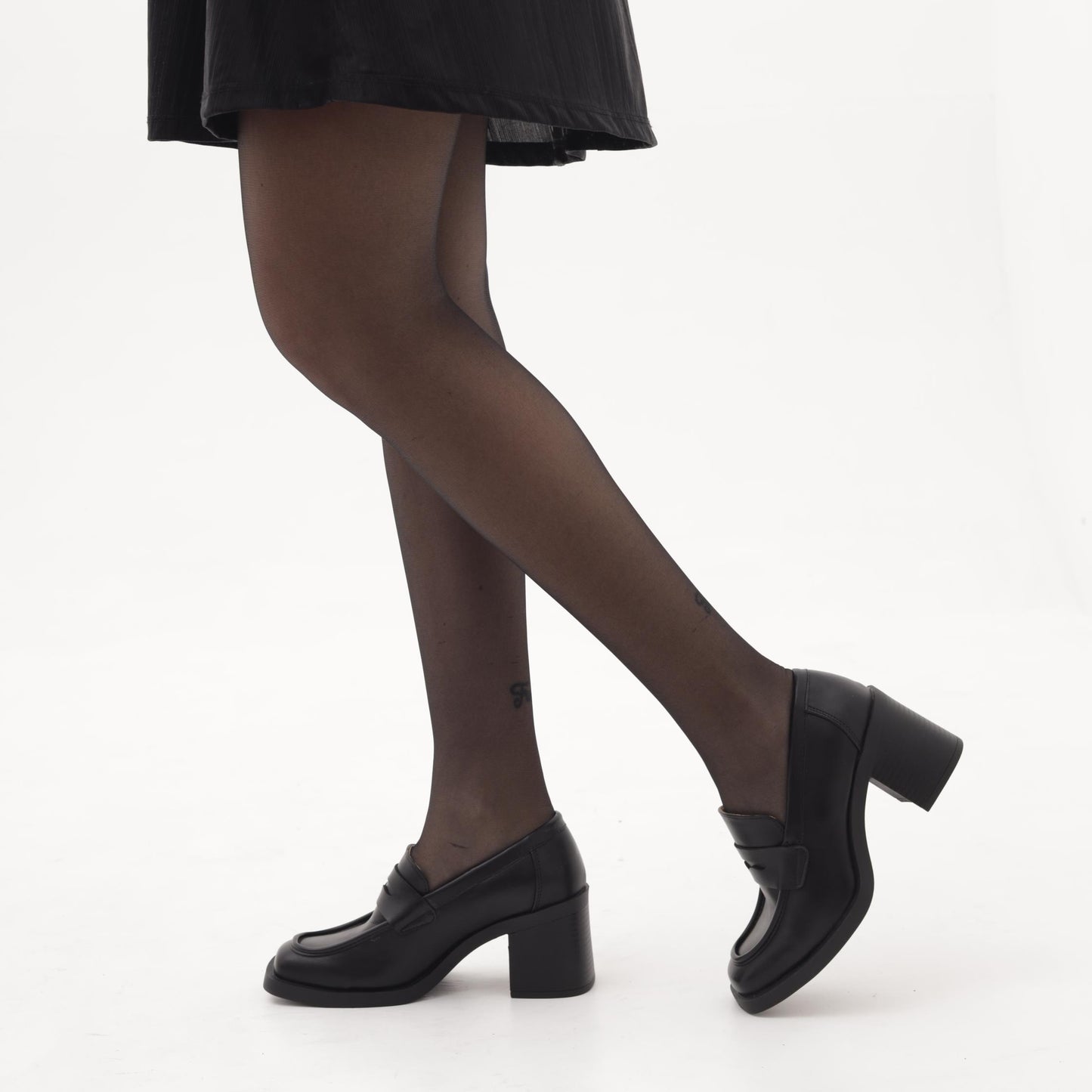 MOCASSINO QUADRATO TACCO NERO MP622PUNERO CHOCOLA