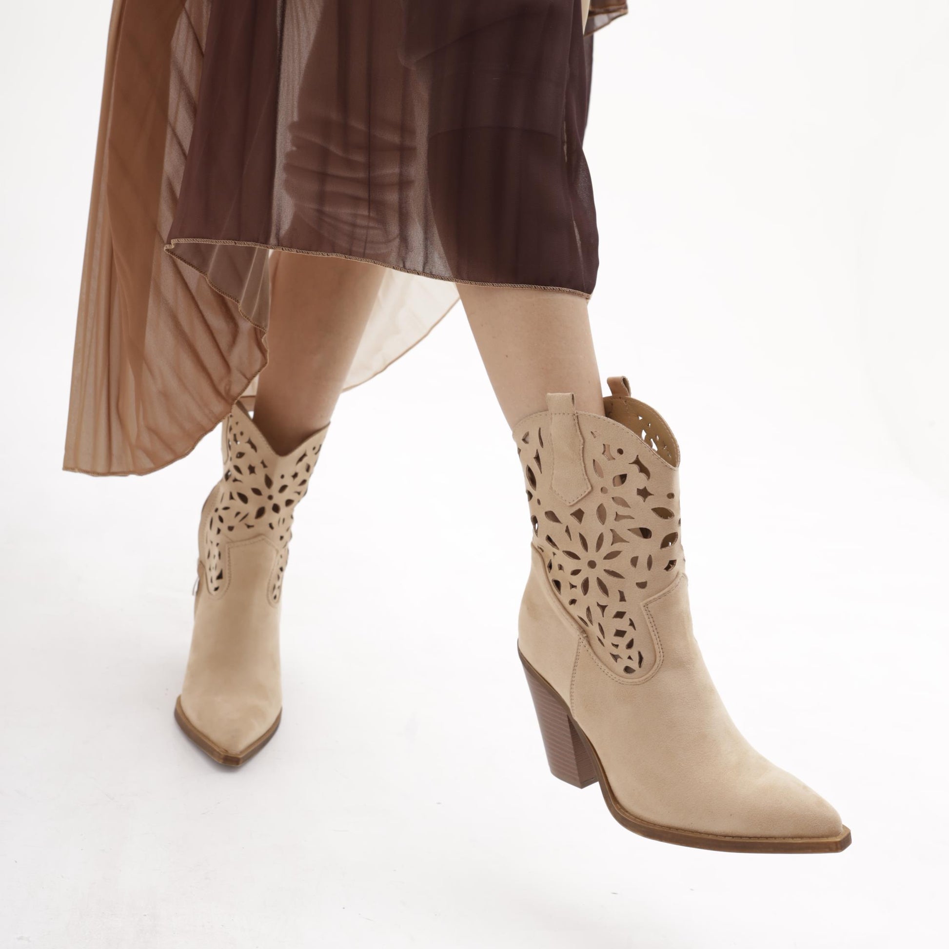 STIVALETTO TEXANO TRAFORATO TORTORA<BR/> 