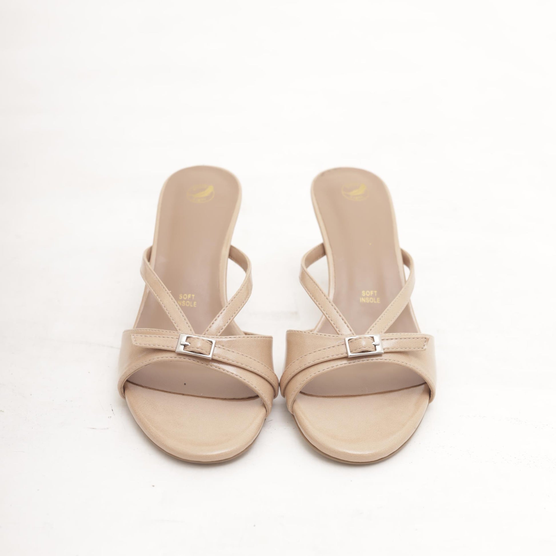 MULE V FIBBIA NUDE 