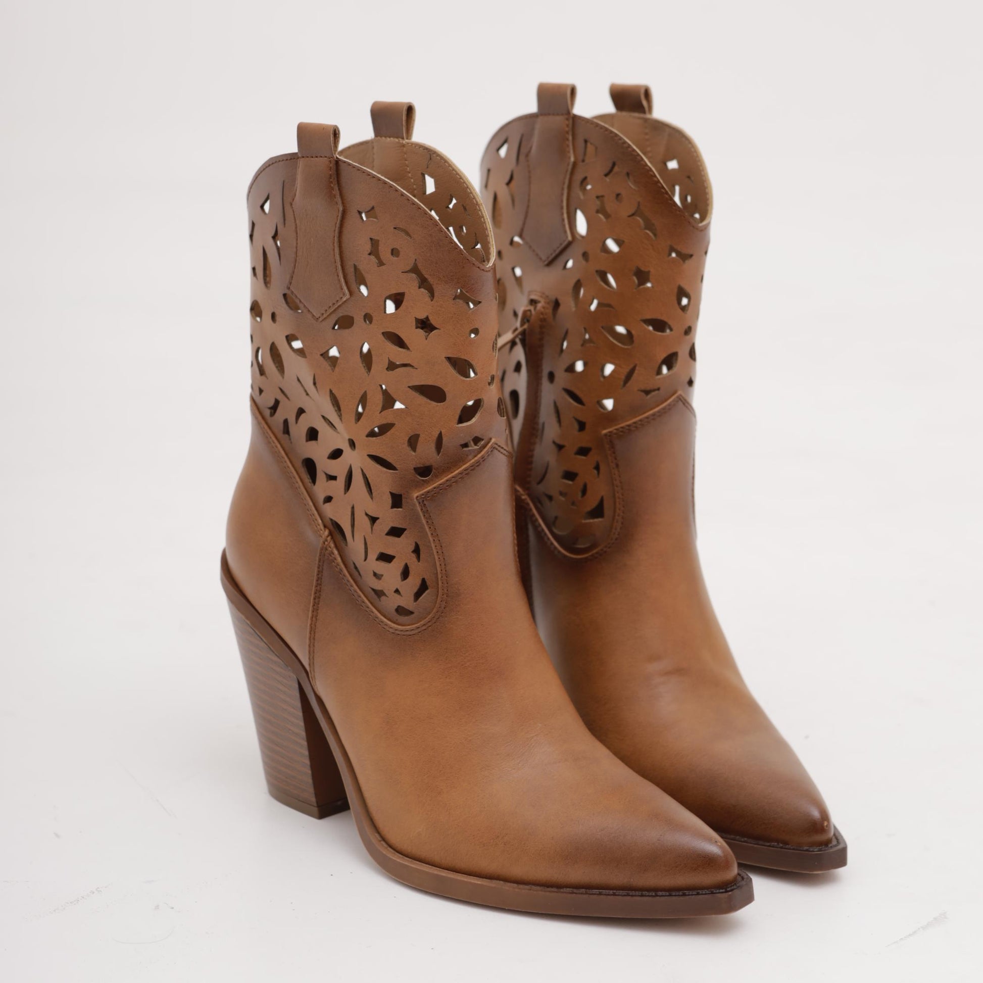 STIVALETTO TEXANO TRAFORATO CUOIO<BR/> 