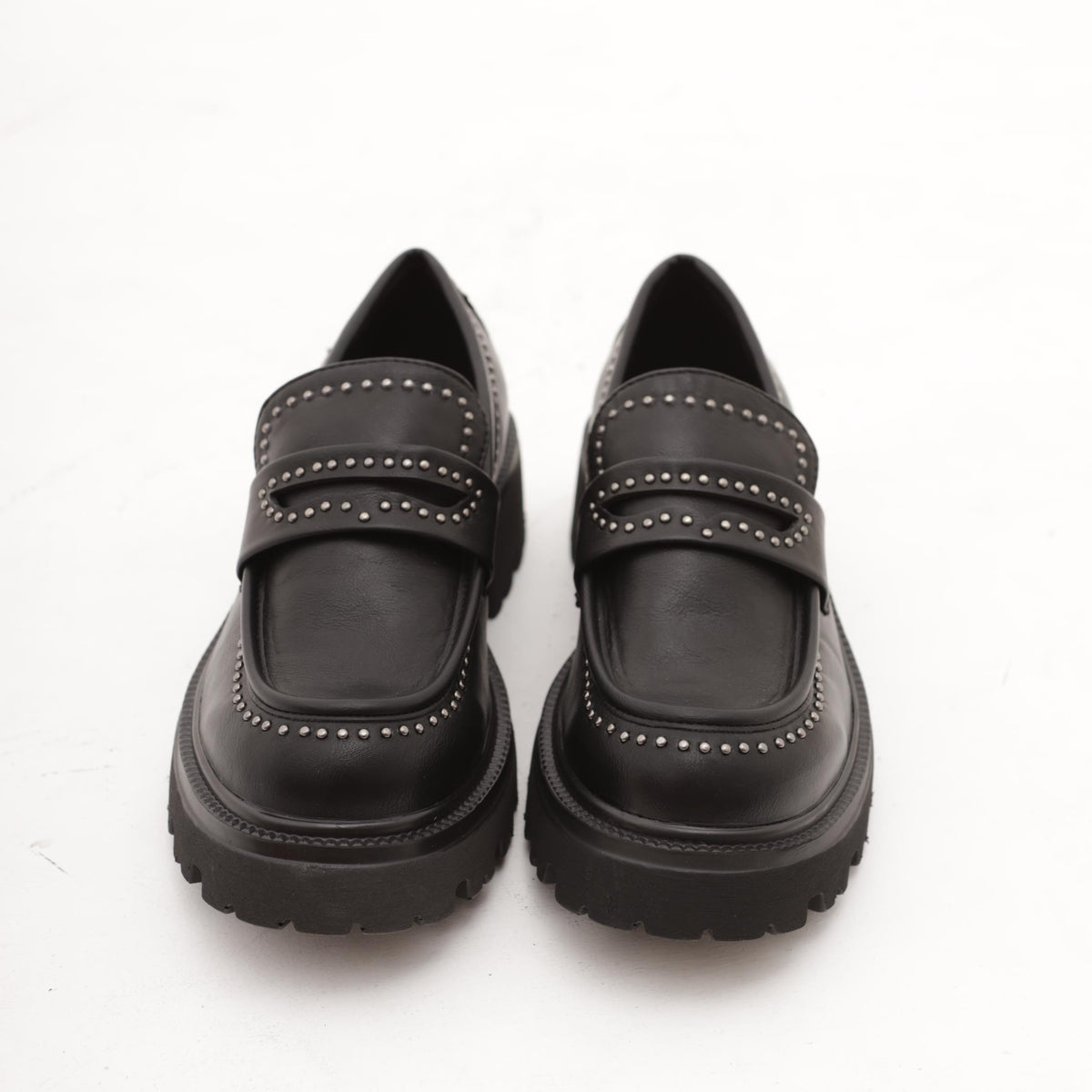 MOCASSINO SUOLA ALTA BORCHIE NERO 