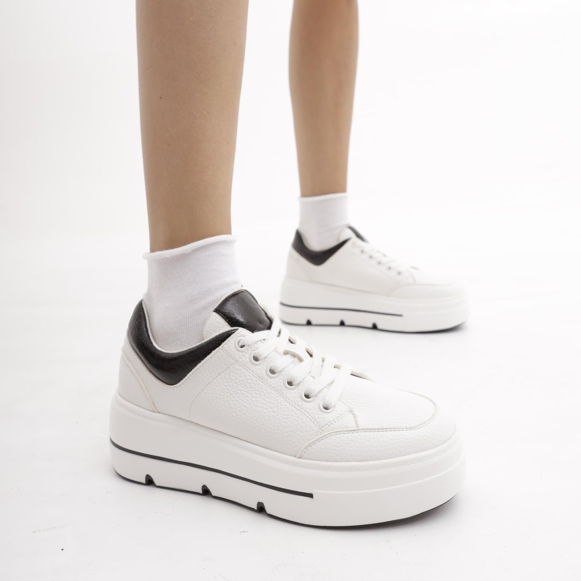 SNEAKERS FLATFORM BIANCO/NERO 