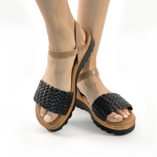 SANDALO INTRECCIATO VERA PELLE NERO<BR/> 