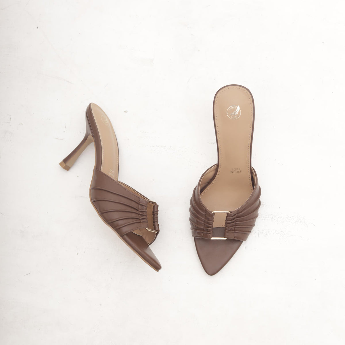 MULE CON BUCO MARRONE 