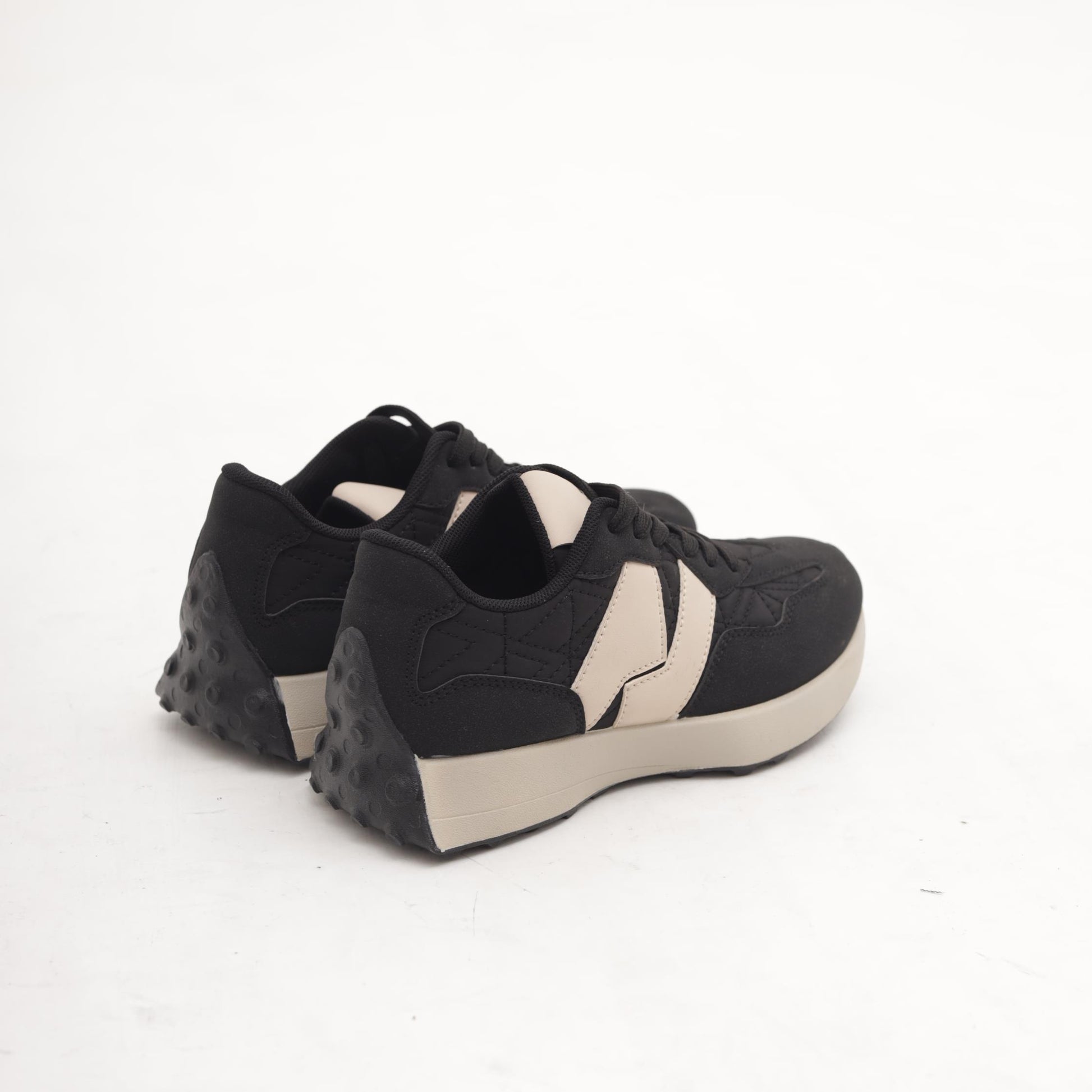 SNEAKERS RUNNING RETRO NERO 